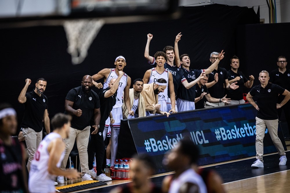 team cb vs Varese