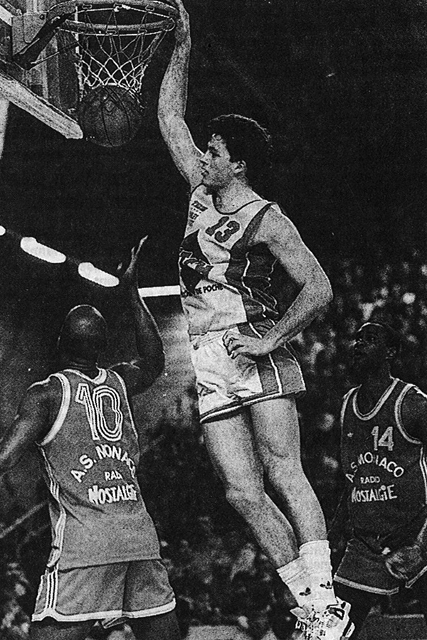 Cholet BasketParis 9675 Cholet Basket