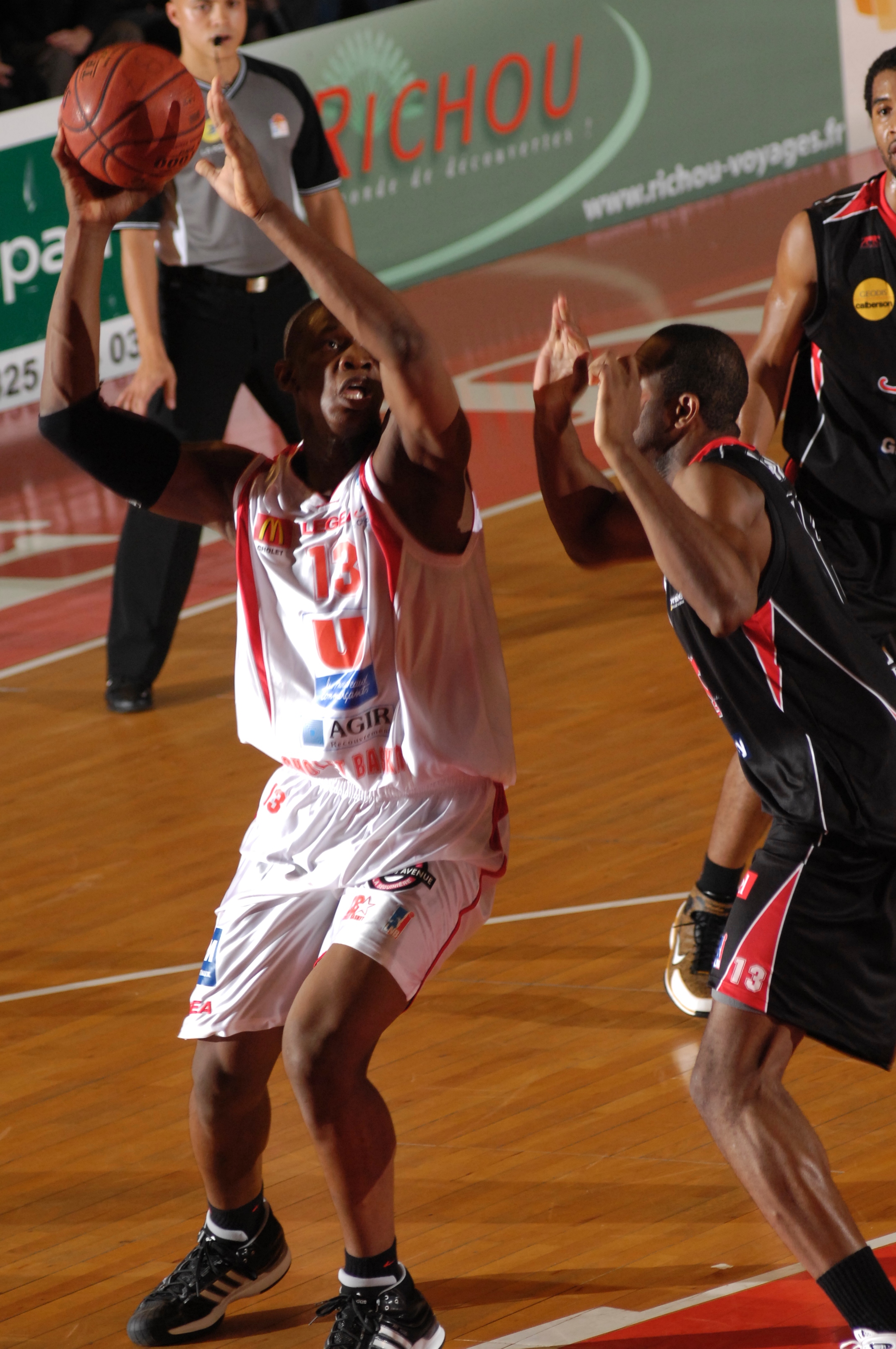 KEVIN SERAPHIN Cholet Basket