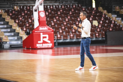 C ur Rouge et Blanc Cholet Basket