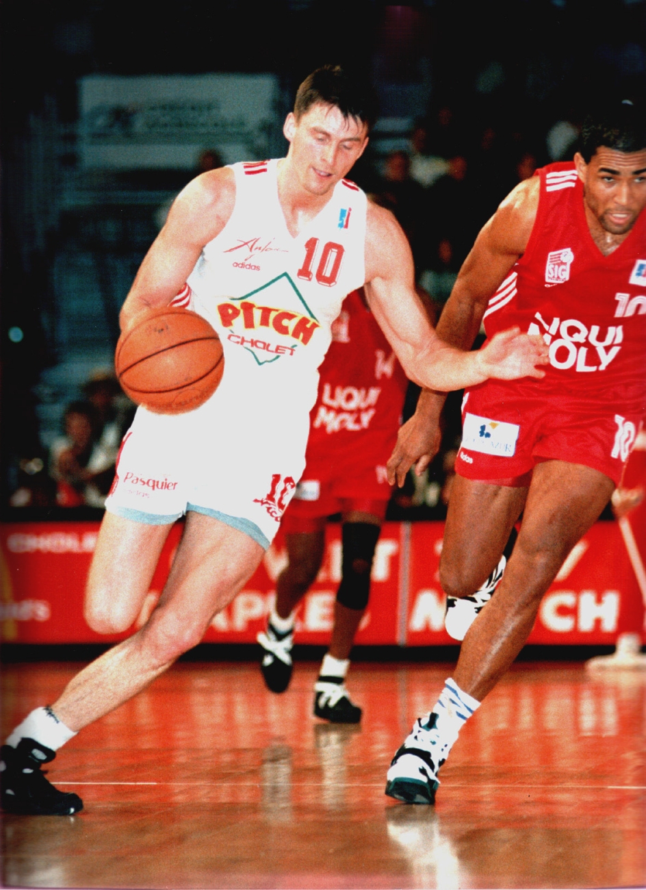 photo_action_arturas_karnishovas.jpg Thumbnail
