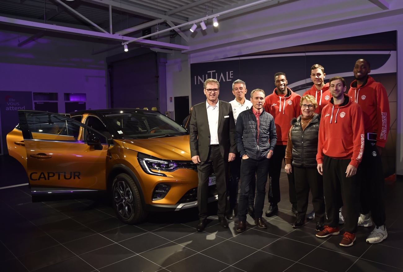 Lancement du nouveau Renault CAPTUR au showroom Renault Cholet (5-12-19)