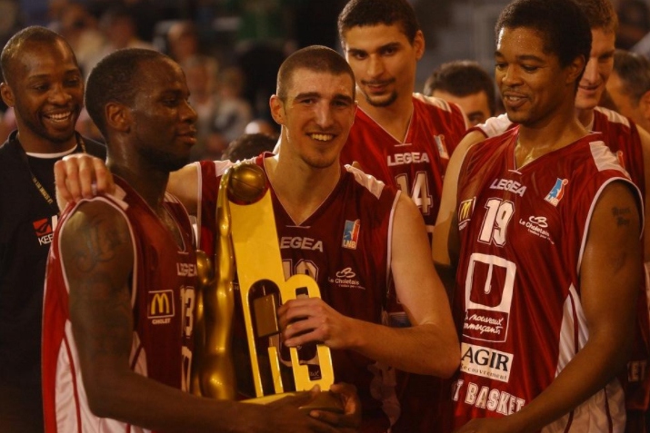 photo de nando de colo Thumbnail