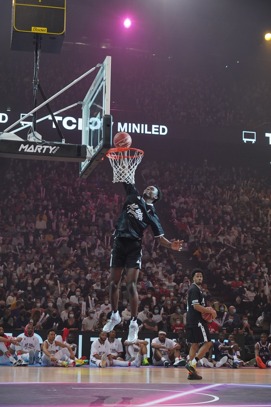 Yoan Makoundou TLC Dunk Contest Thumbnail