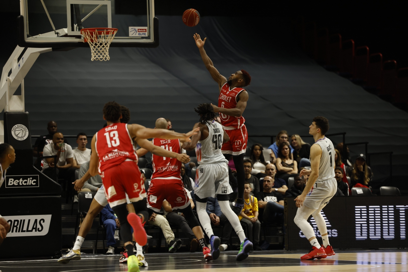 Dominic Artis vs Paris Basket 29-10-22