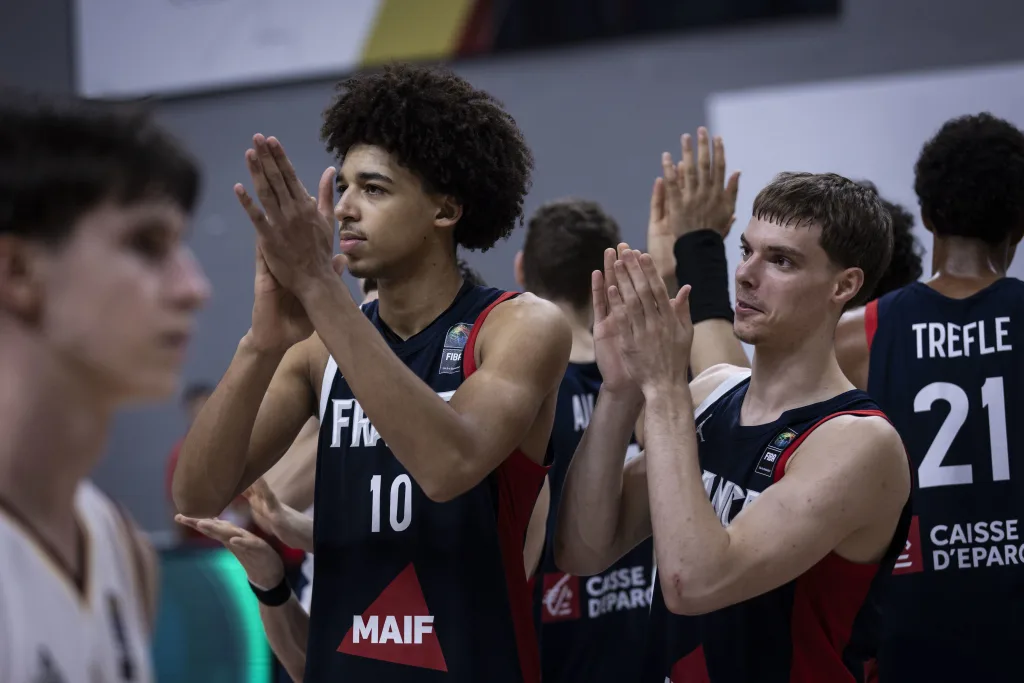 © FIBA