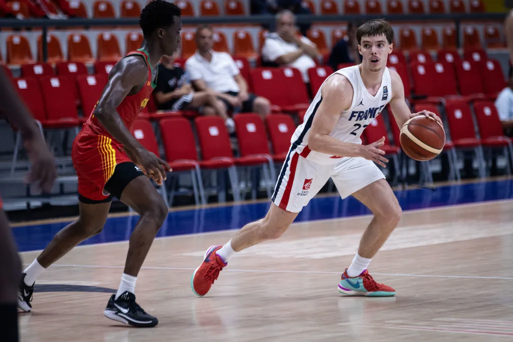© FIBA