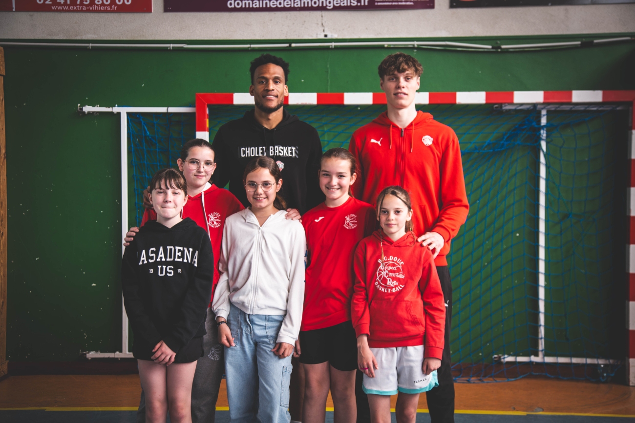 cleveland melvin iii et leopold levillain rendent visite au club de doue la fontaine 24