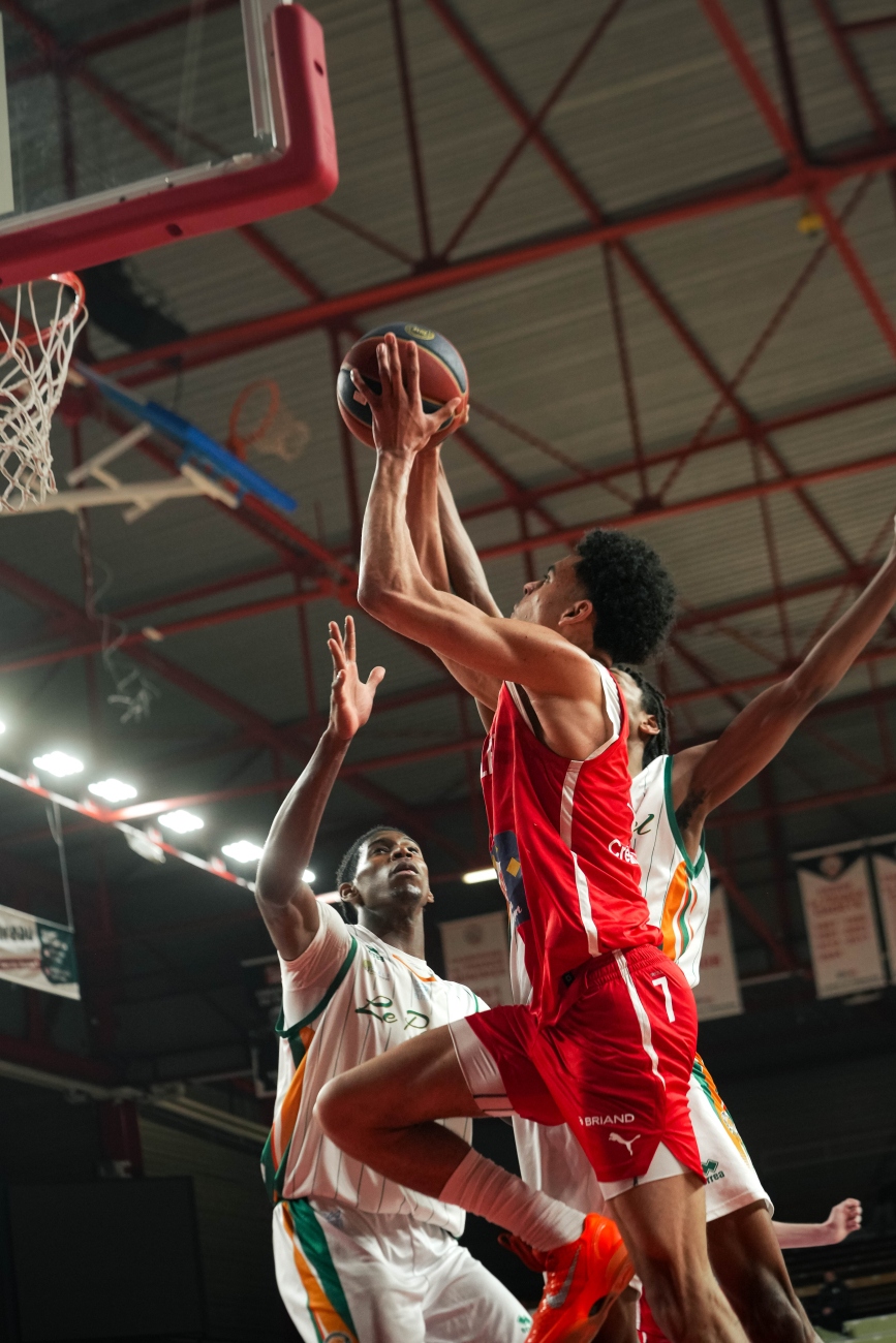 Erwan Ntsantso Djoni - ©revioo.mov