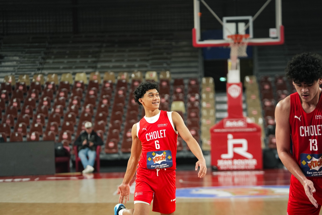 Aaron Towo-Nansi - ©revioo.mov