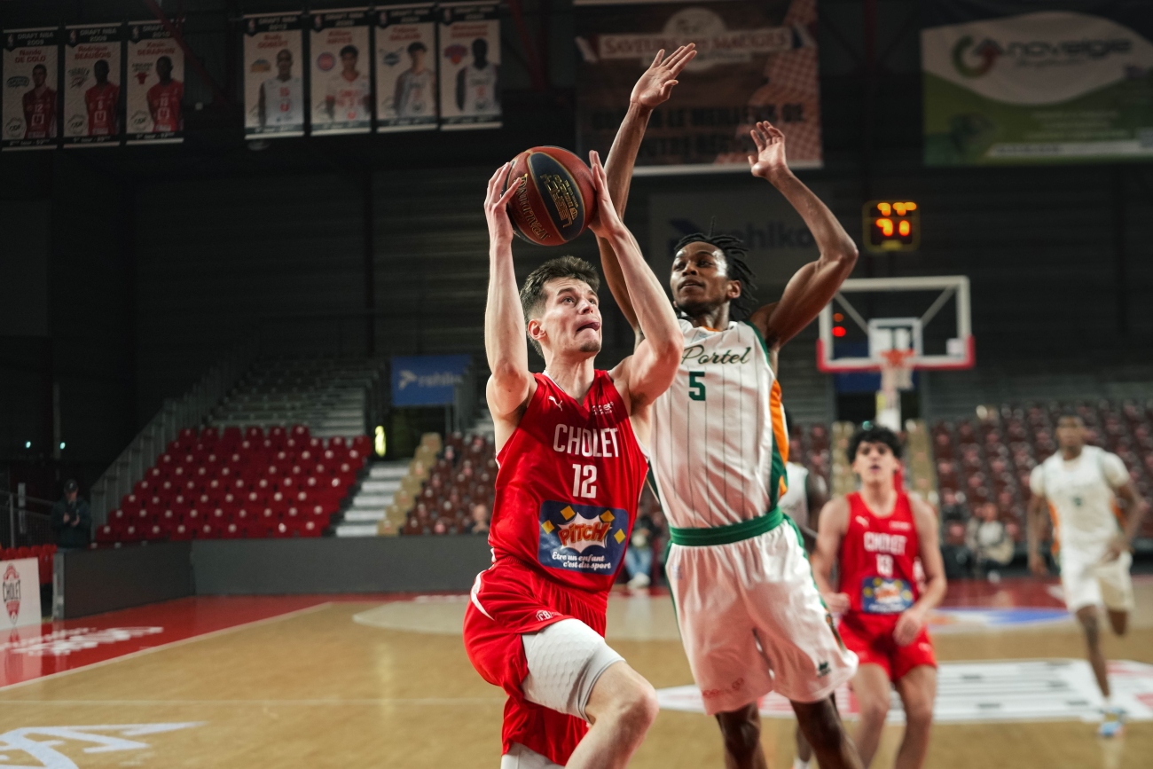 Nils Lobry Pathouot-©revioo.mov