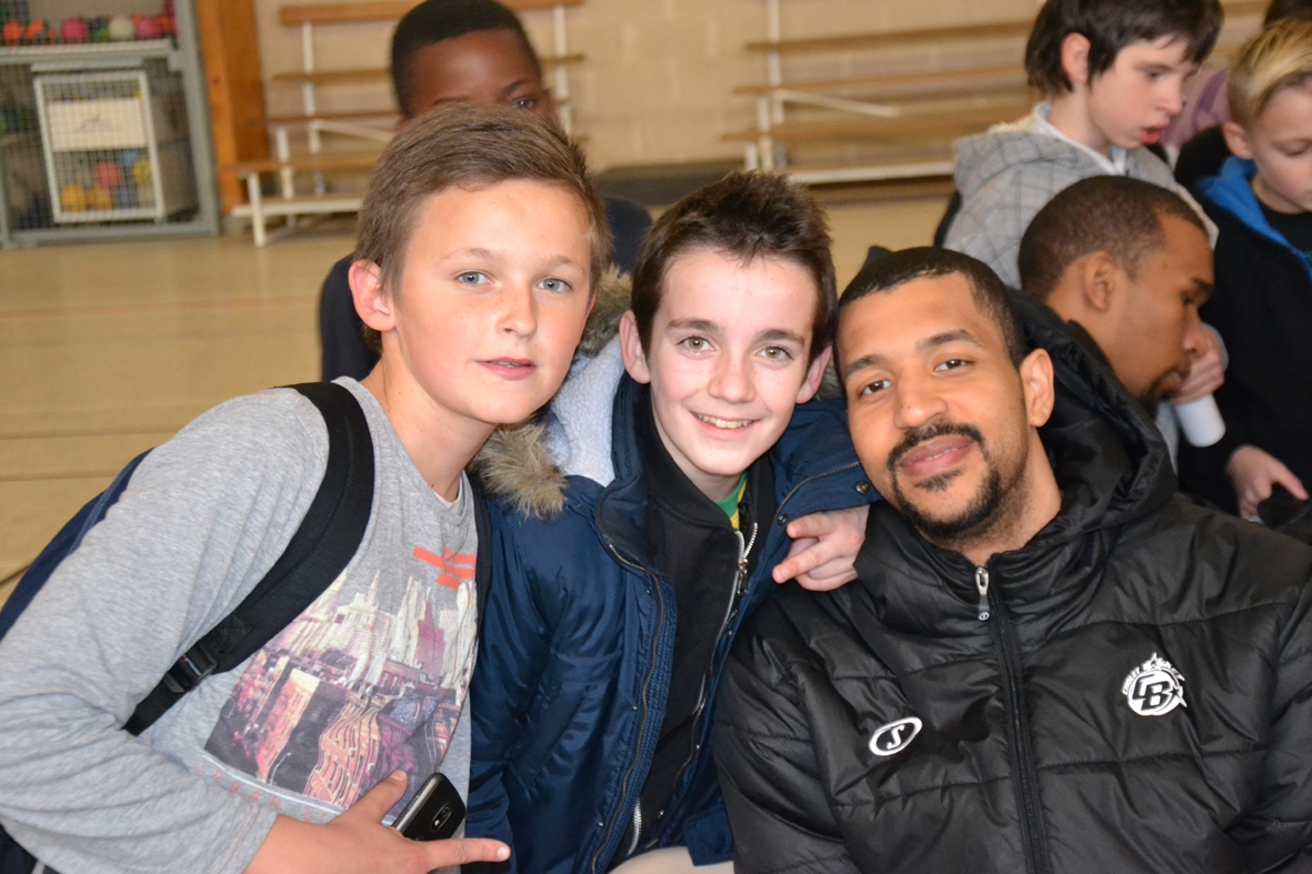 La minute de basket" au collège Colbert de Cholet 23-01-2015"