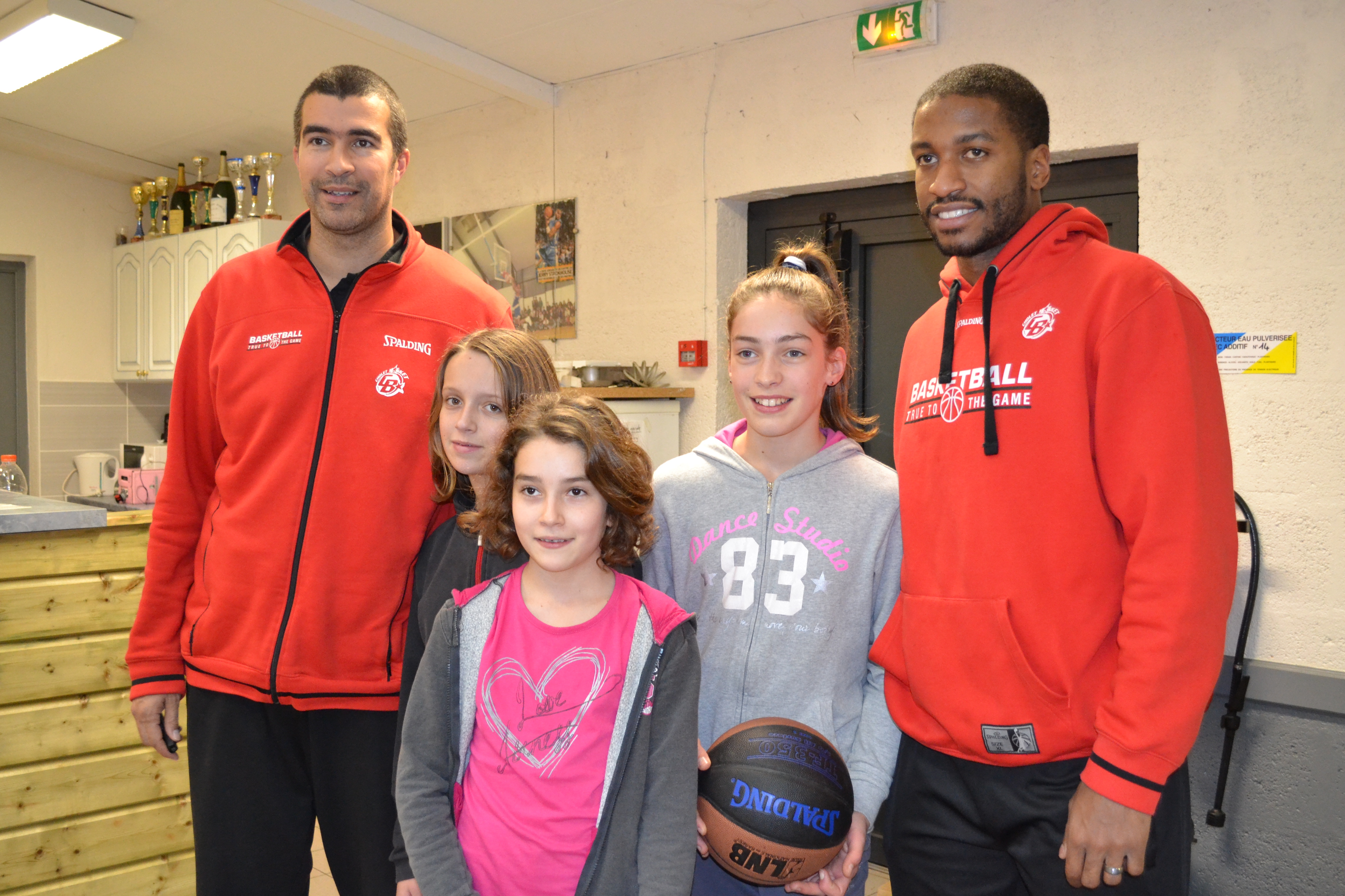 Anthony GOODS et Jérôme NAVIER à l'entraînement spécial Kinder de Trémentines le 18/12/15.