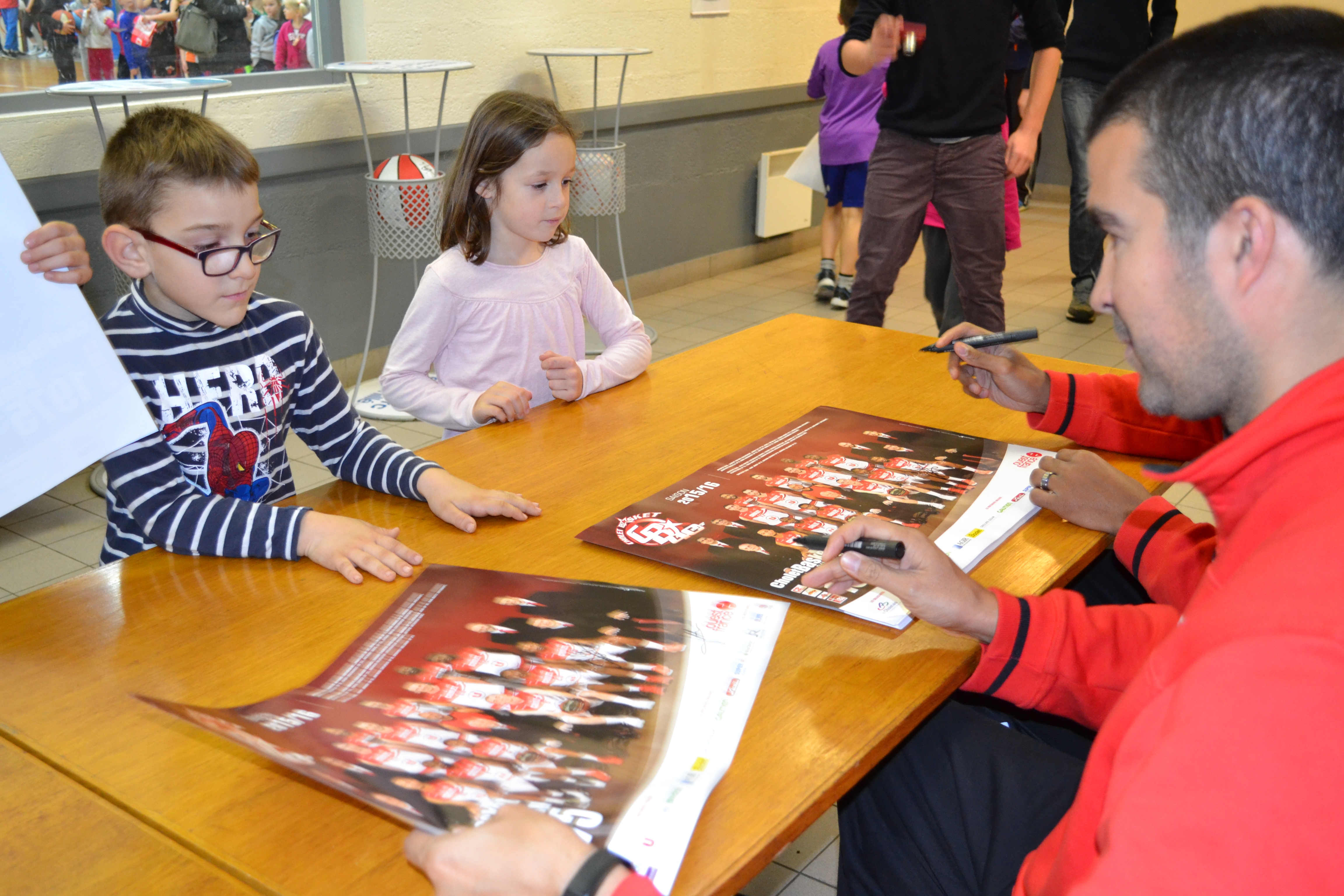 Anthony GOODS et Jérôme NAVIER à l'entraînement spécial Kinder de Trémentines le 18/12/15.