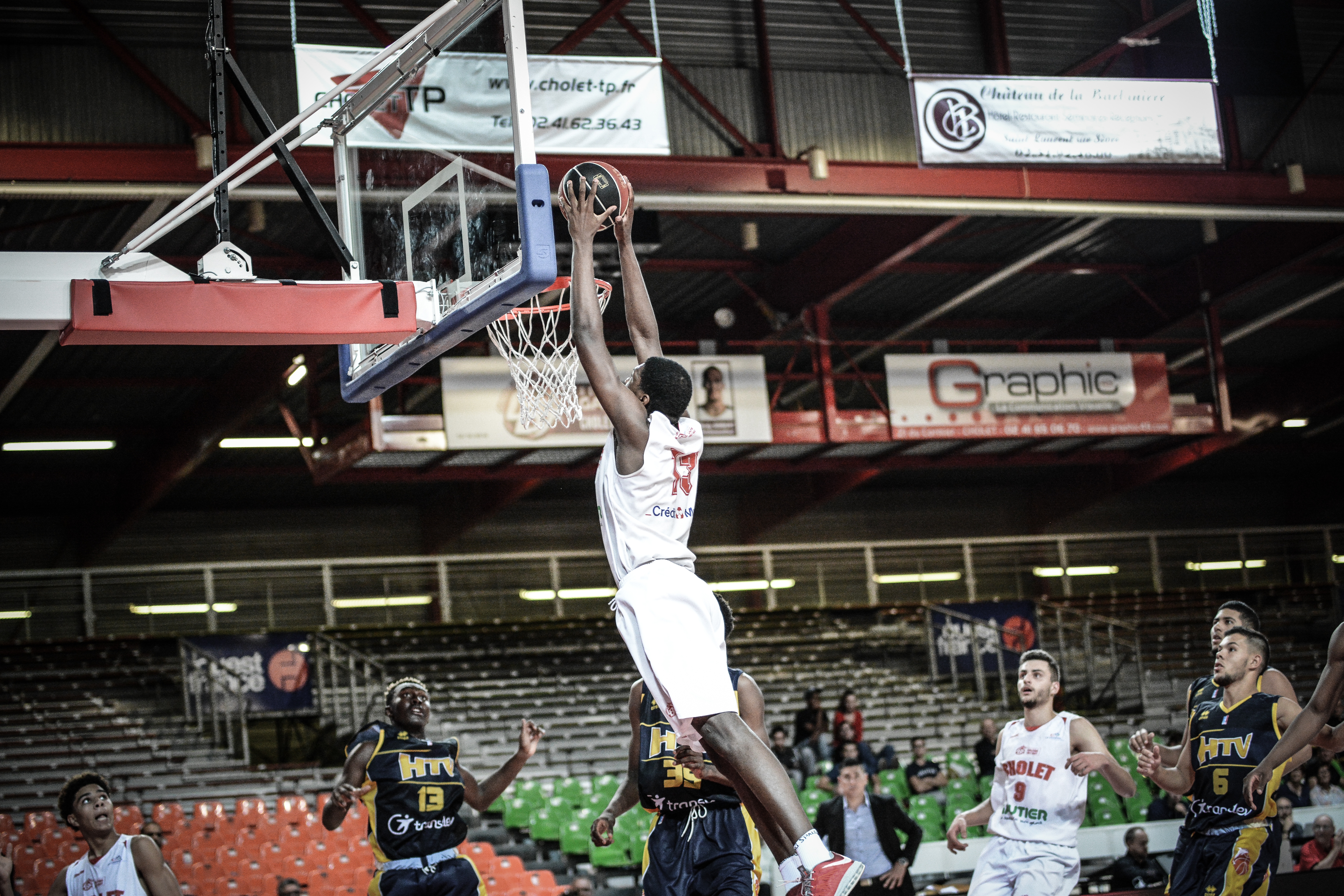 Dunk Rigo EDZATA - photos : Laury Mahé