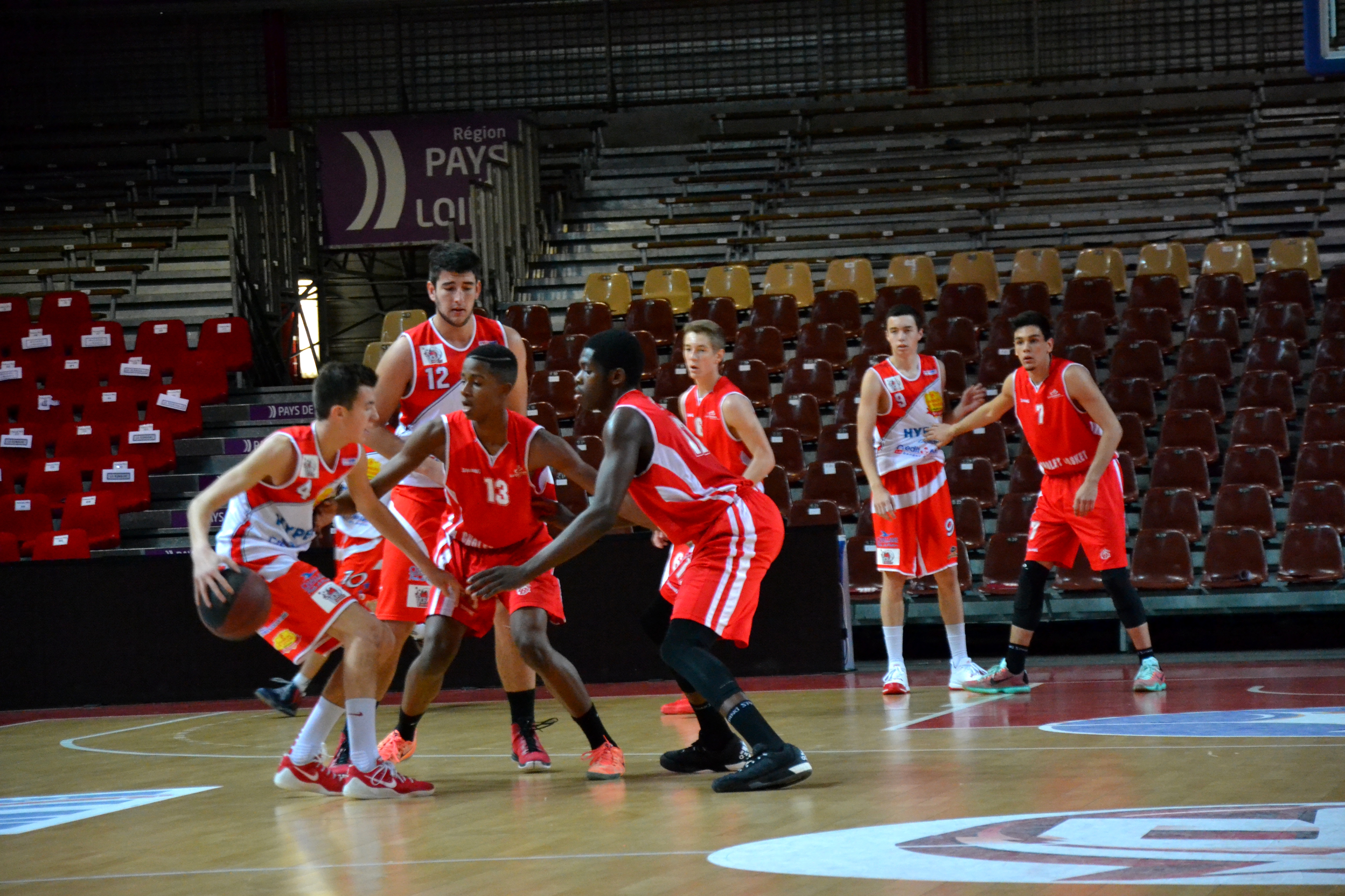 Match des cadets Cholet BASKET-Challans le 06/12/15