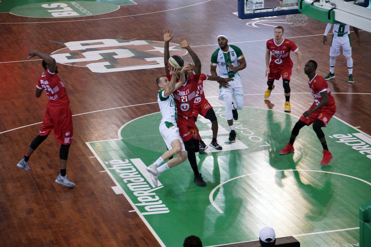 CHOLET BASKET © SYLVAIN VERGNE