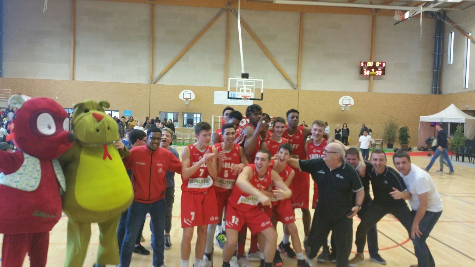 VICTOIRE DES U17 DE L'ACADEMIE GAUTIER CB 59-58 EN 1/2 FINALE DE COUPE DE FRANCE CONTRE LE BCM GRAVELINES 