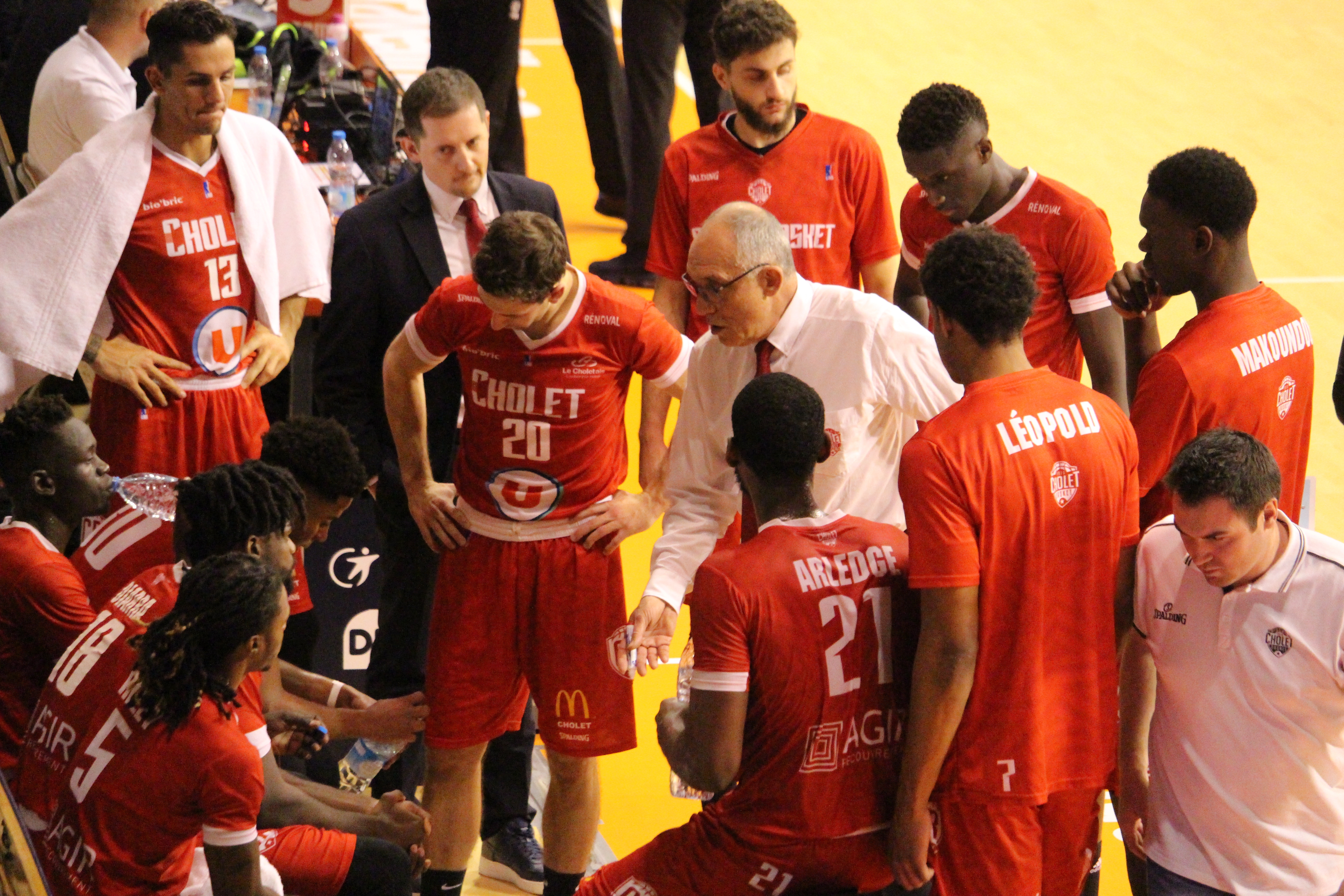 Graveline vs Cholet Basket