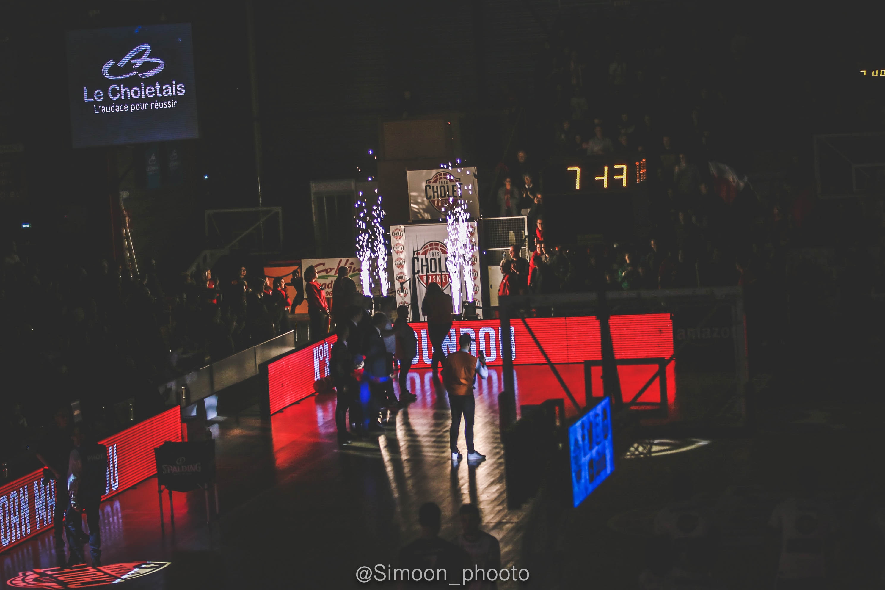 Entré des joueurs de CHOLET BASKET vs ORLÉANS 08-02-20