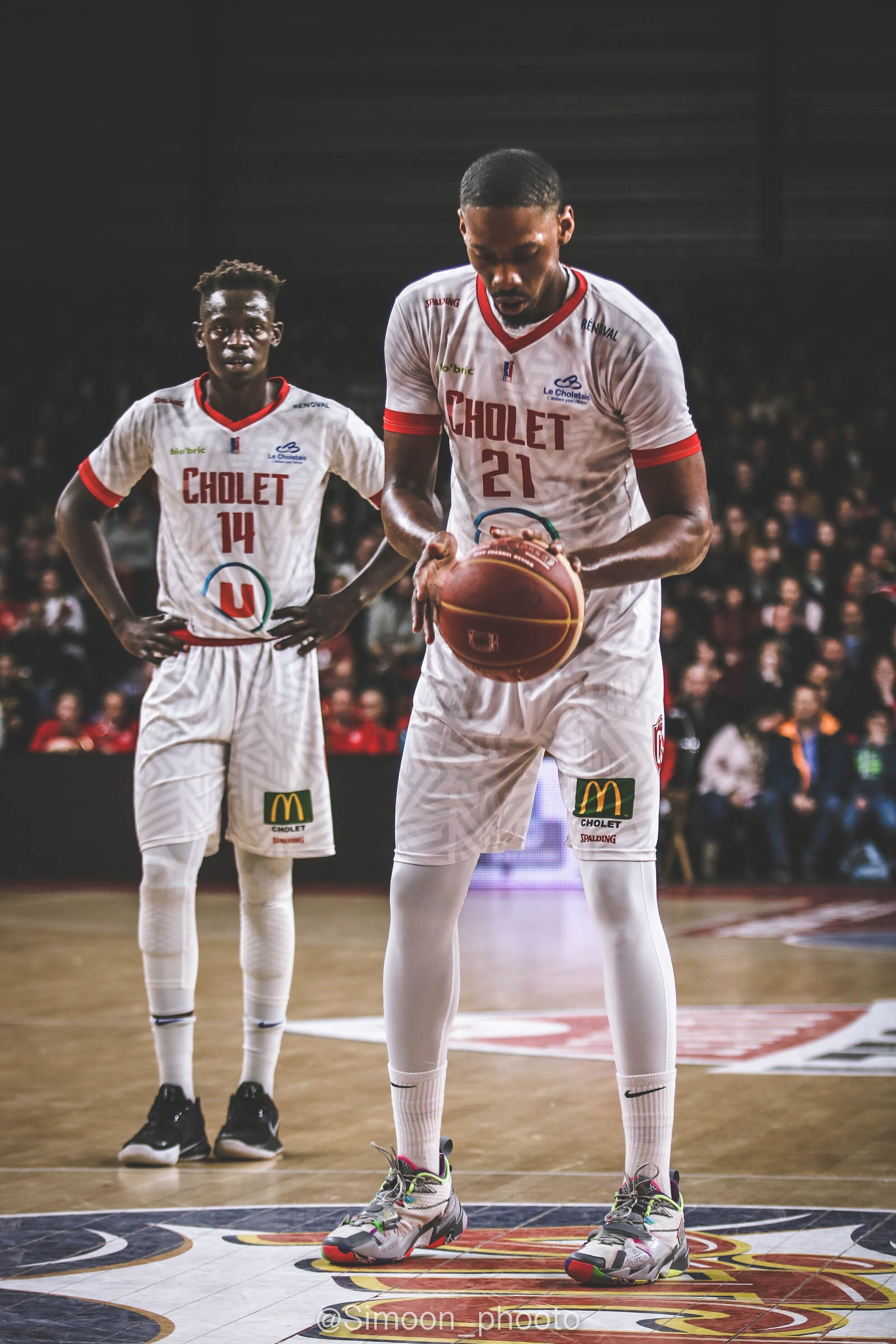 Peter Jok et Jonathan Arledge vs Chalon 19-20