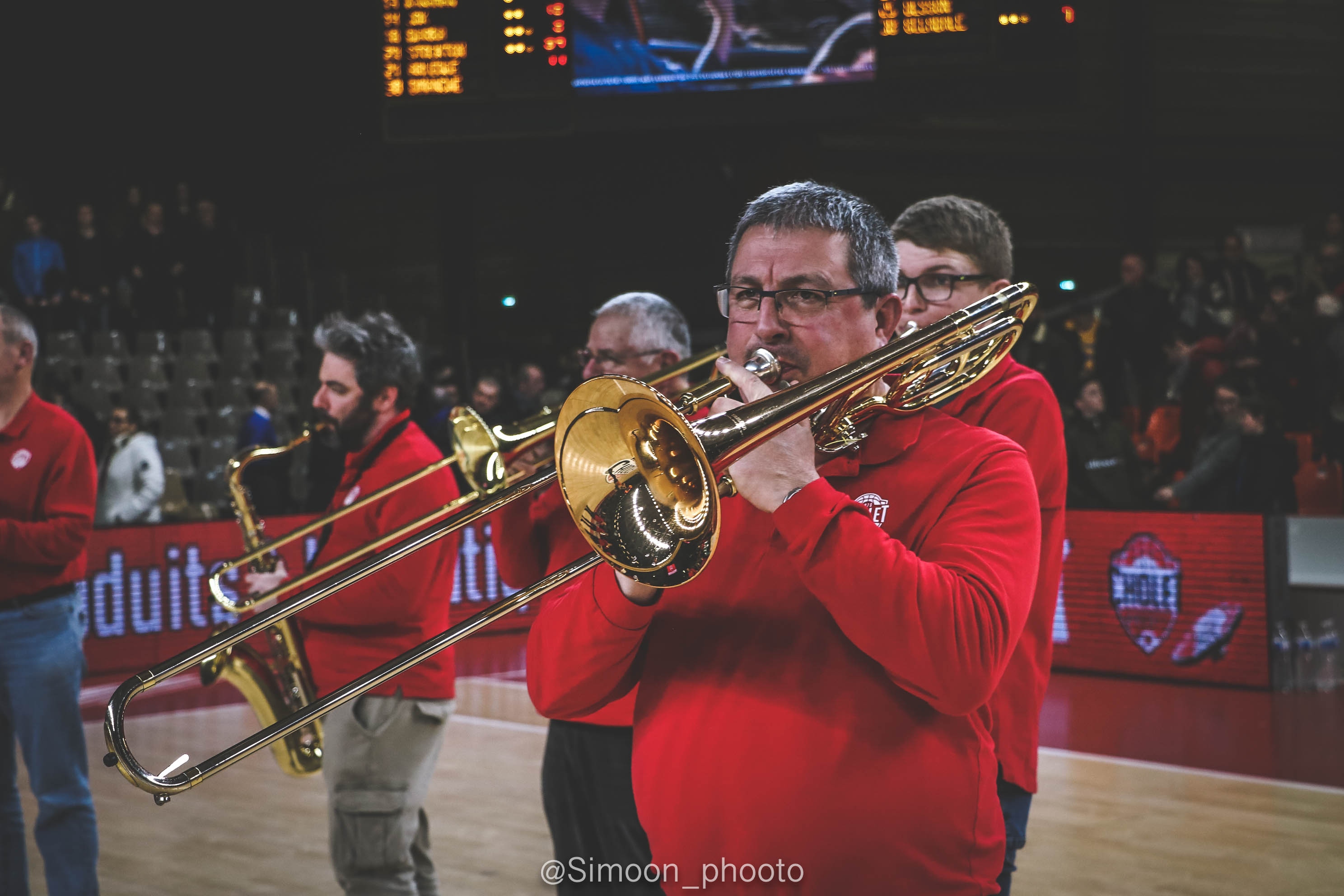 La Fanfare Bégrochrito's Cholet basket vs Chalon 19-20