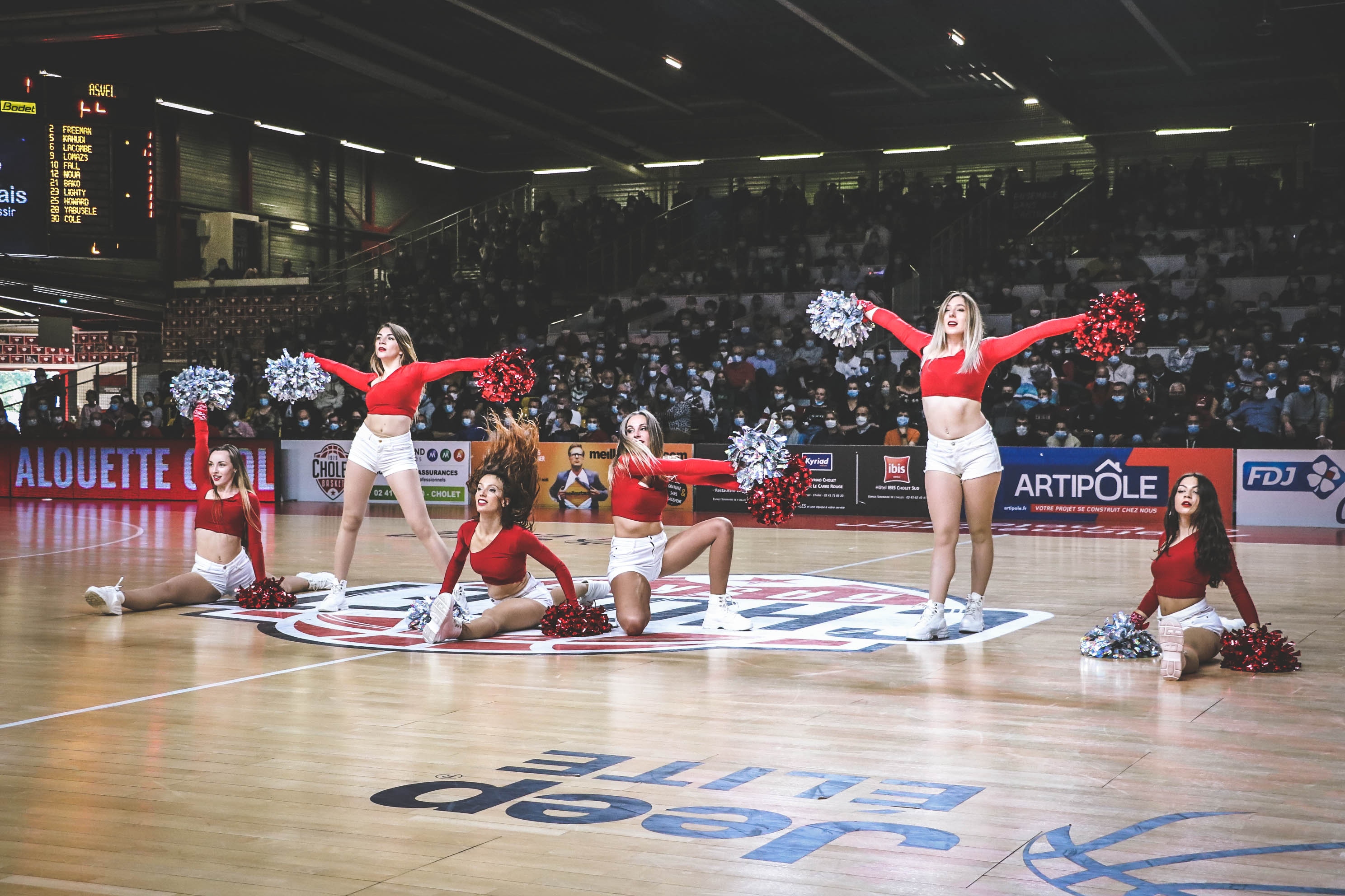 pompom girls vs ASVEL 11-10-20 