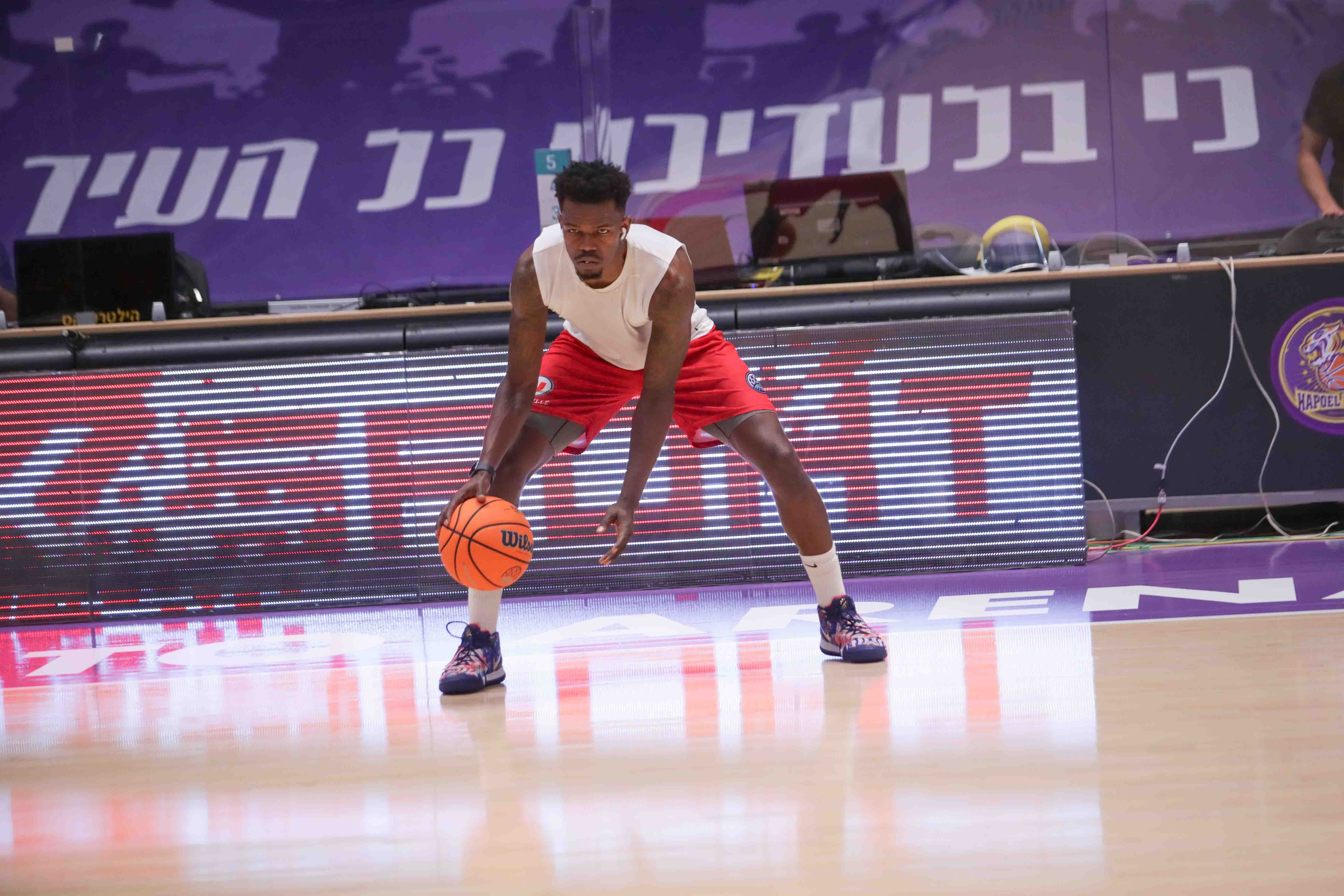 HAPOEL HOLON VS CHOLET BASKET (10-11-20)