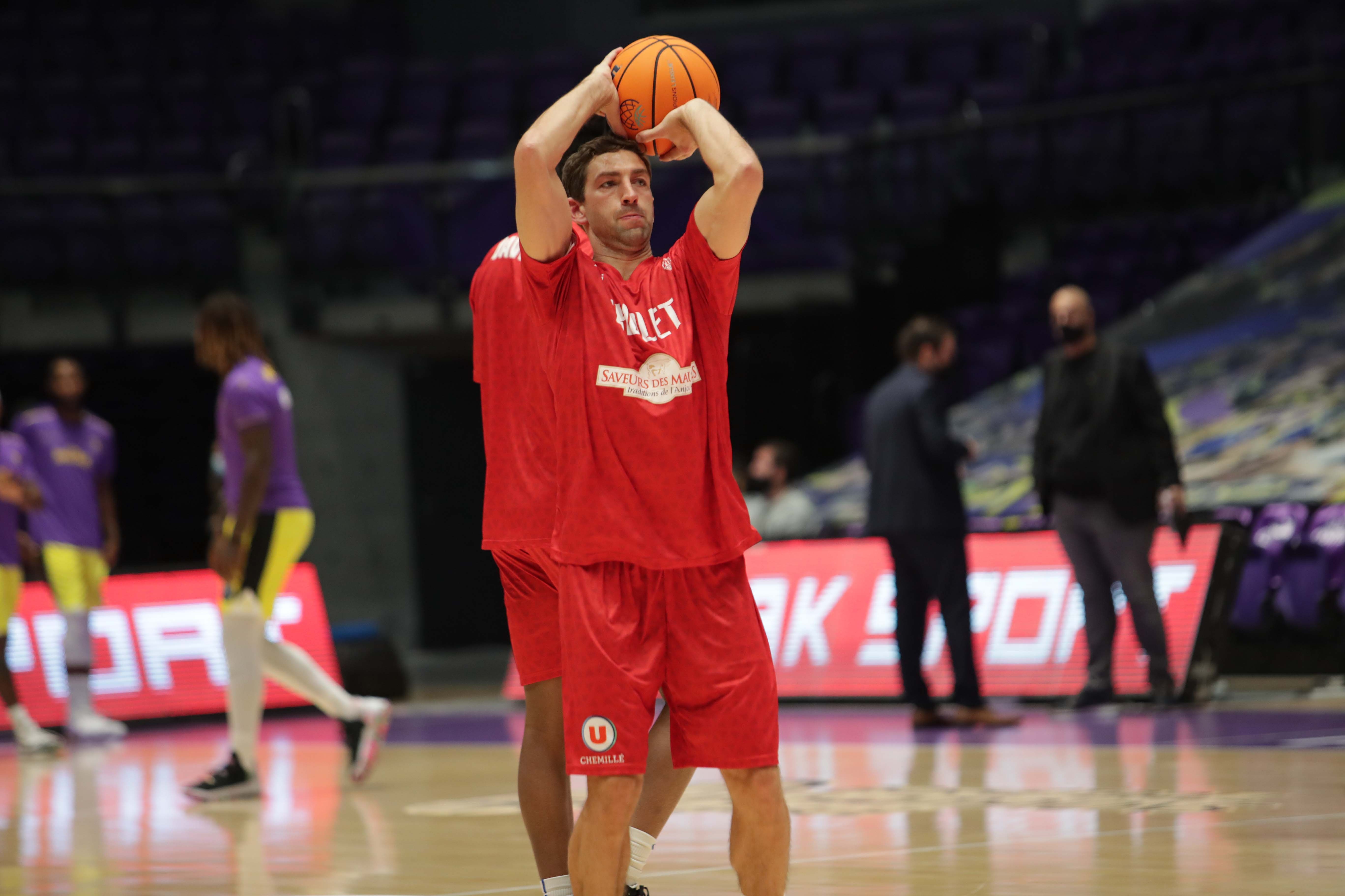 HAPOEL HOLON VS CHOLET BASKET (10-11-20)