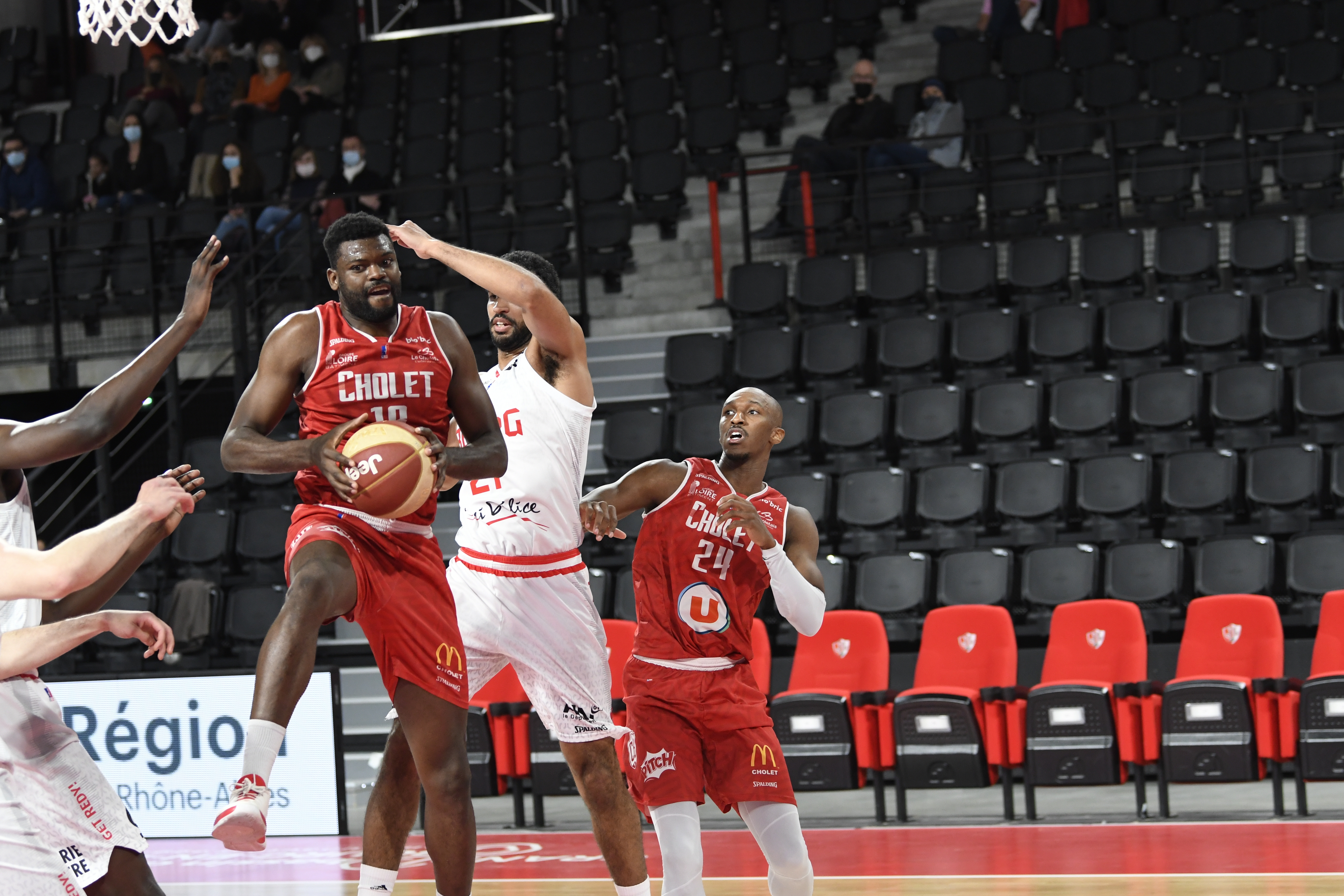 JL BOURG VS CHOLET BASKET (20-04-21)