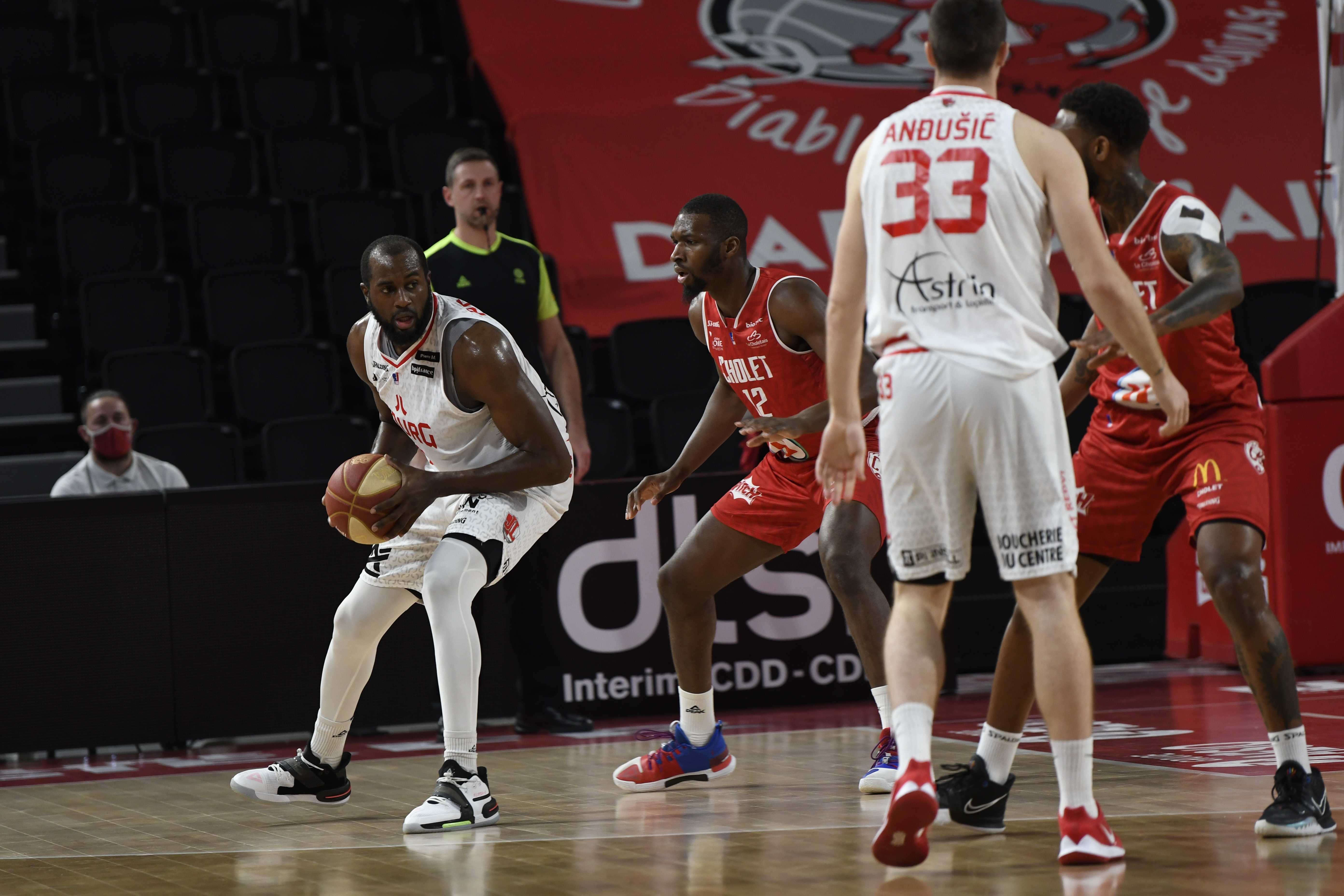 JL BOURG VS CHOLET BASKET (20-04-21)