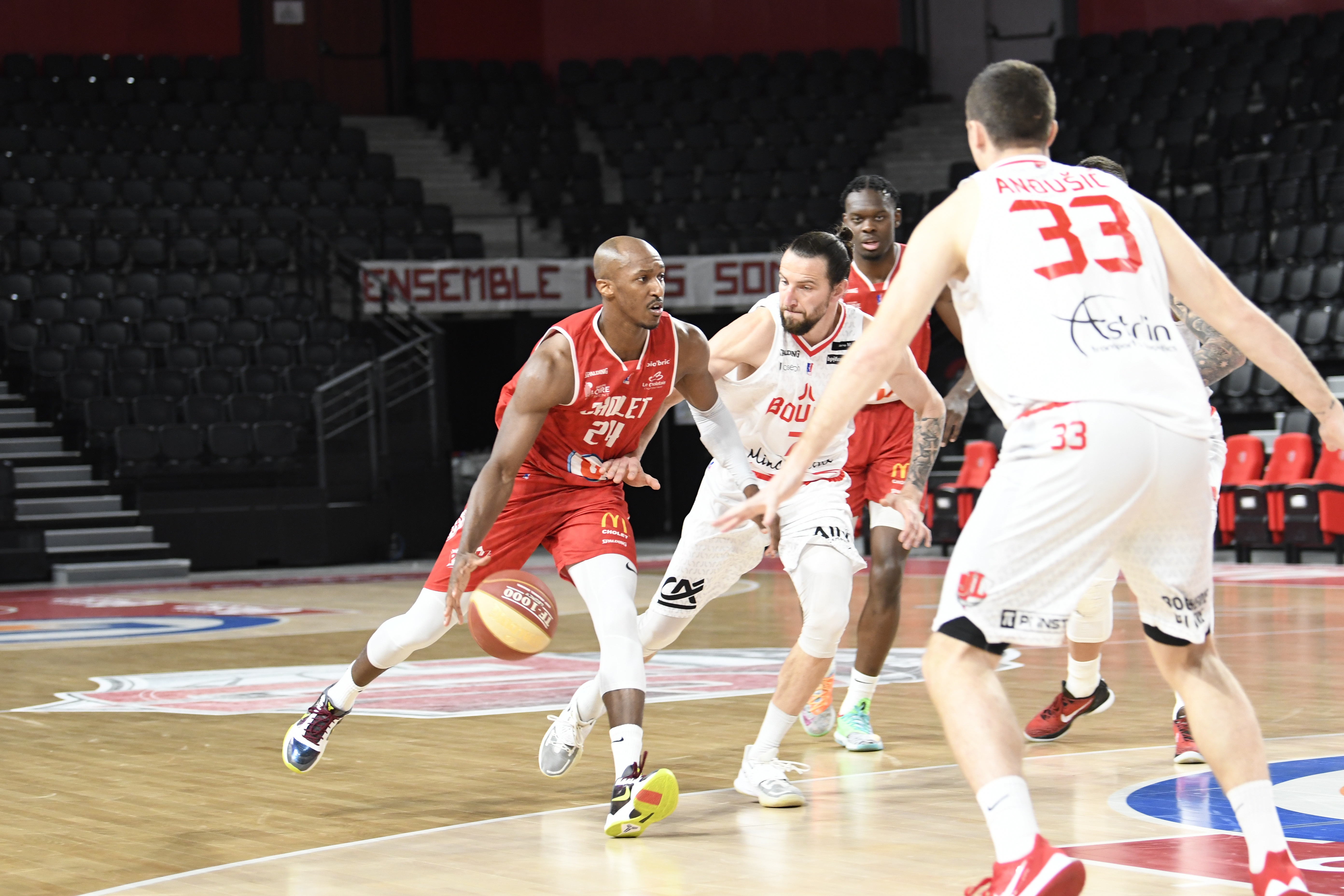 JL BOURG VS CHOLET BASKET (20-04-21)