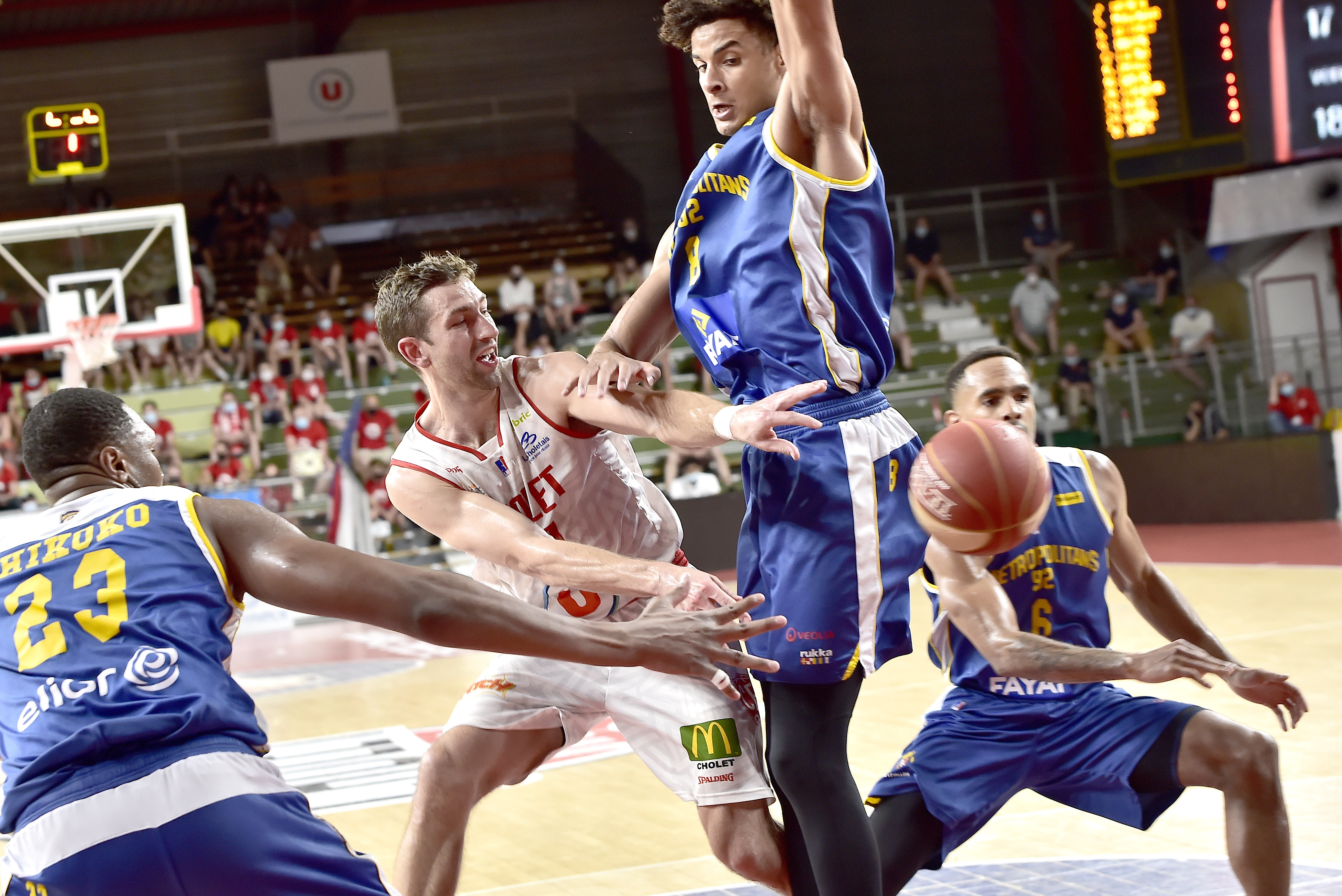 Michael STOCKTON VS BOULOGNE-LEVALLOIS METROPOLITAINS