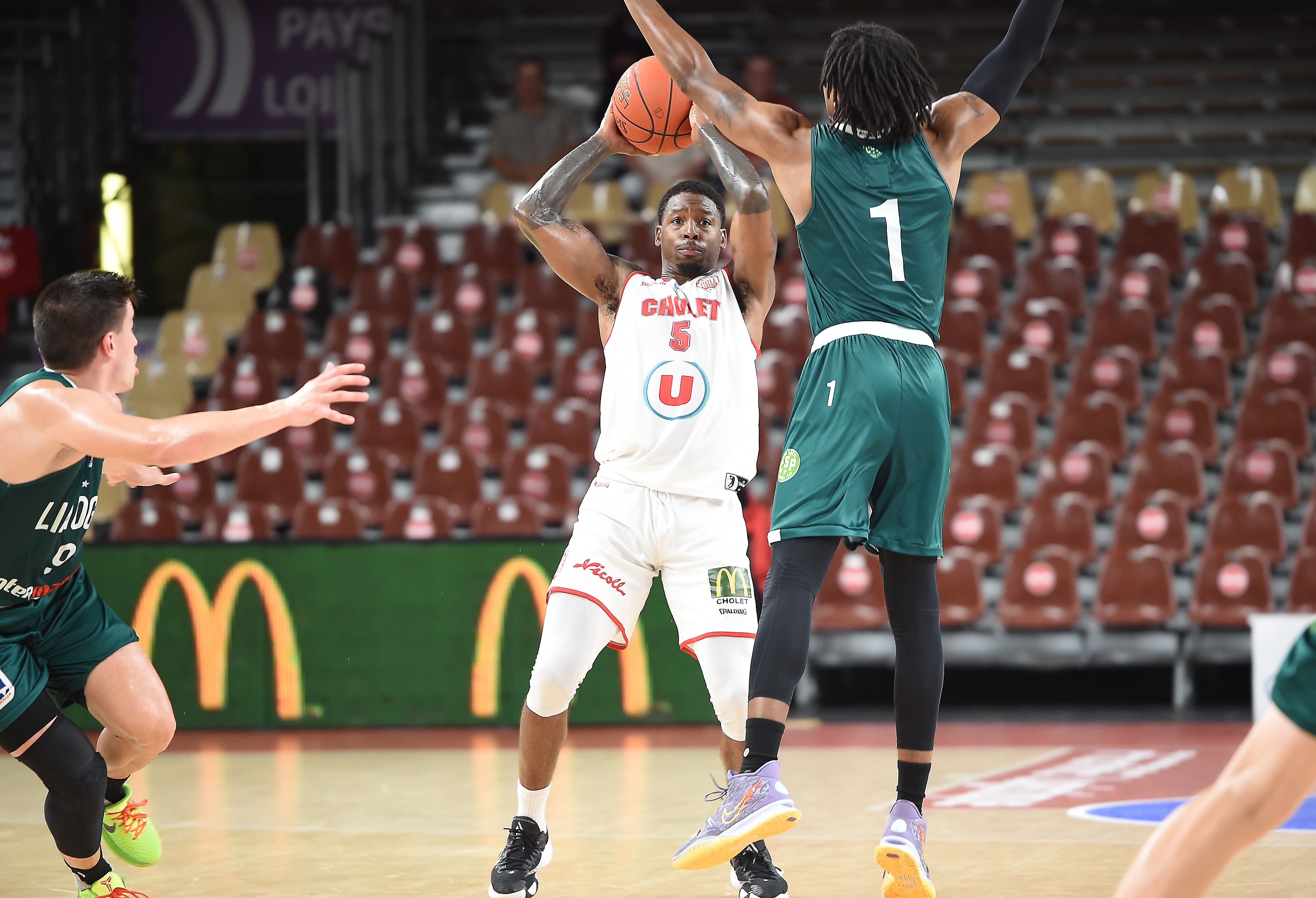 Darrin Govens vs Limoges (25/09/2021)