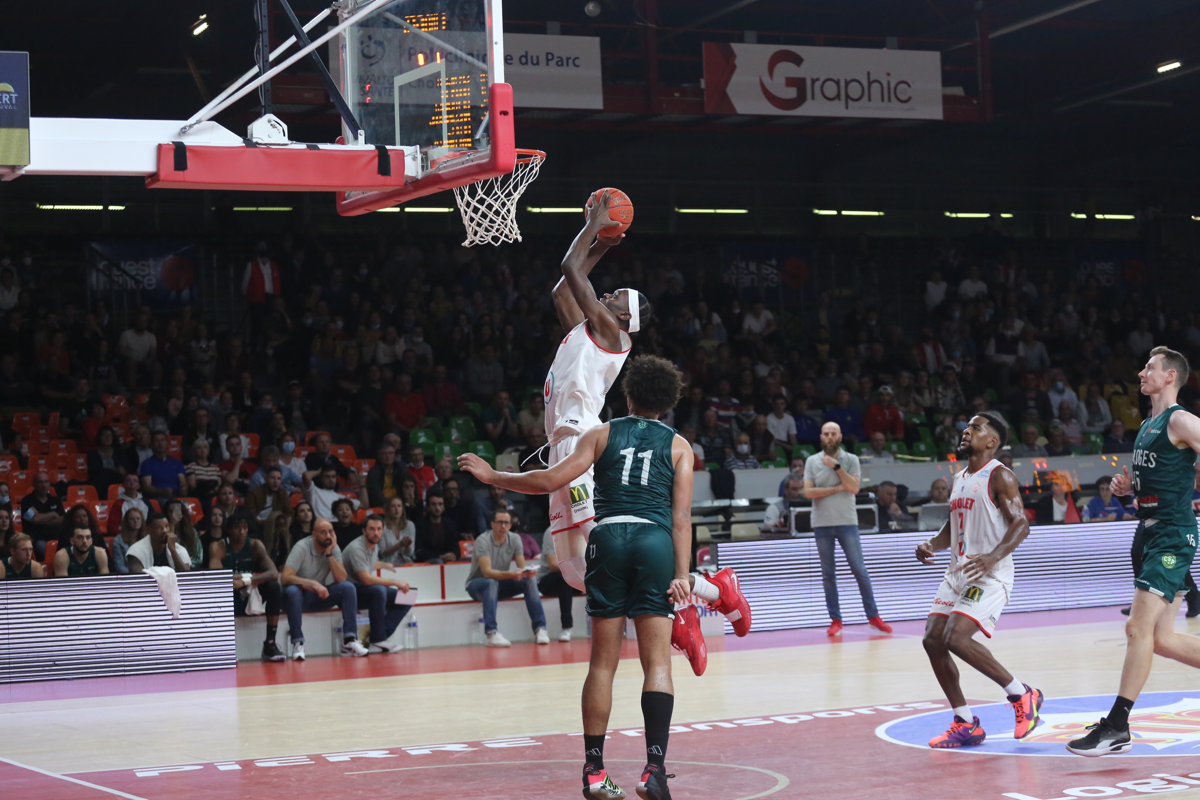 Yoan Makoundou et Dominic Artis vs Limoges (25/09/2021)