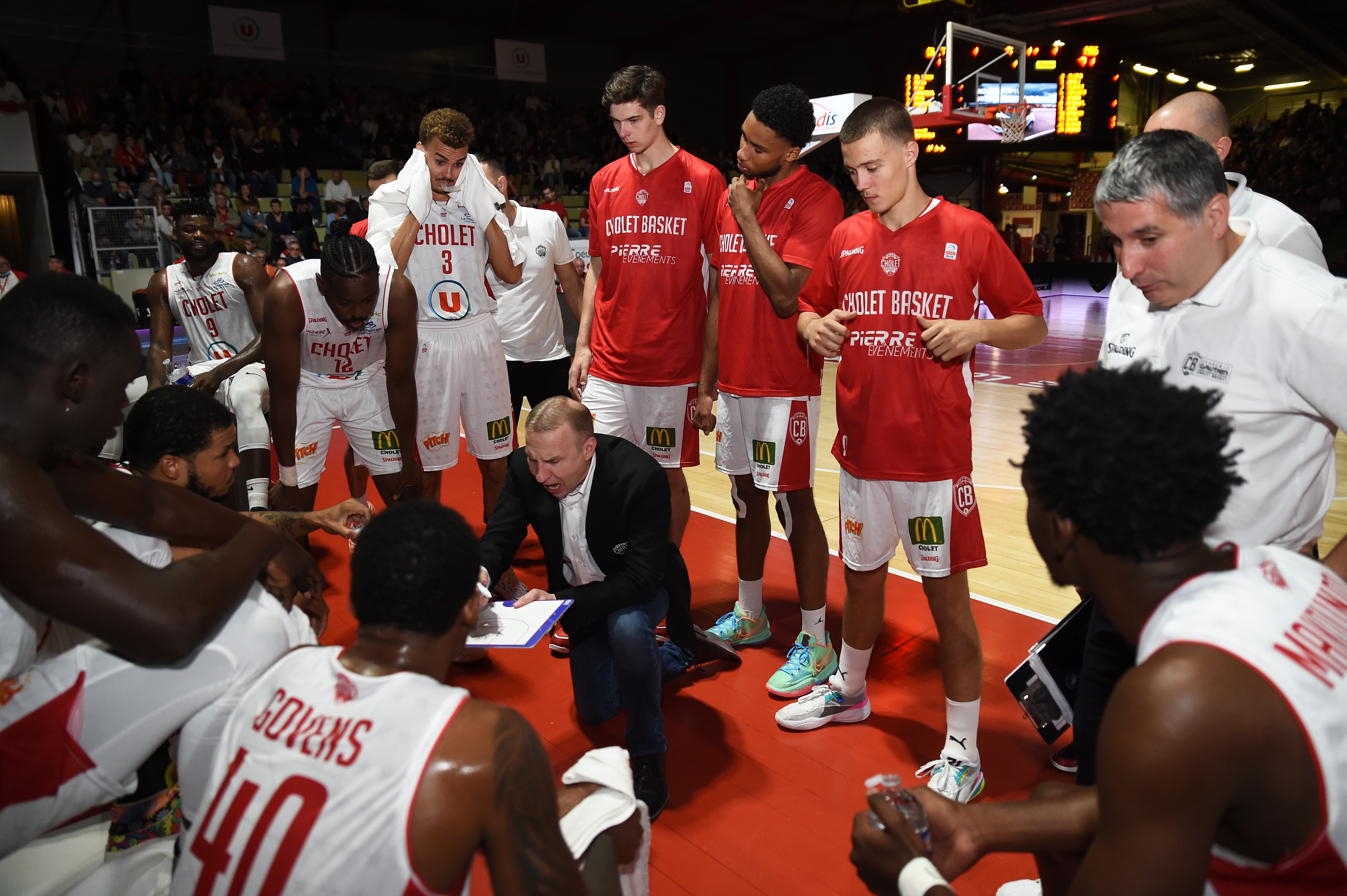 Cholet vs Paris (16/10/2021)