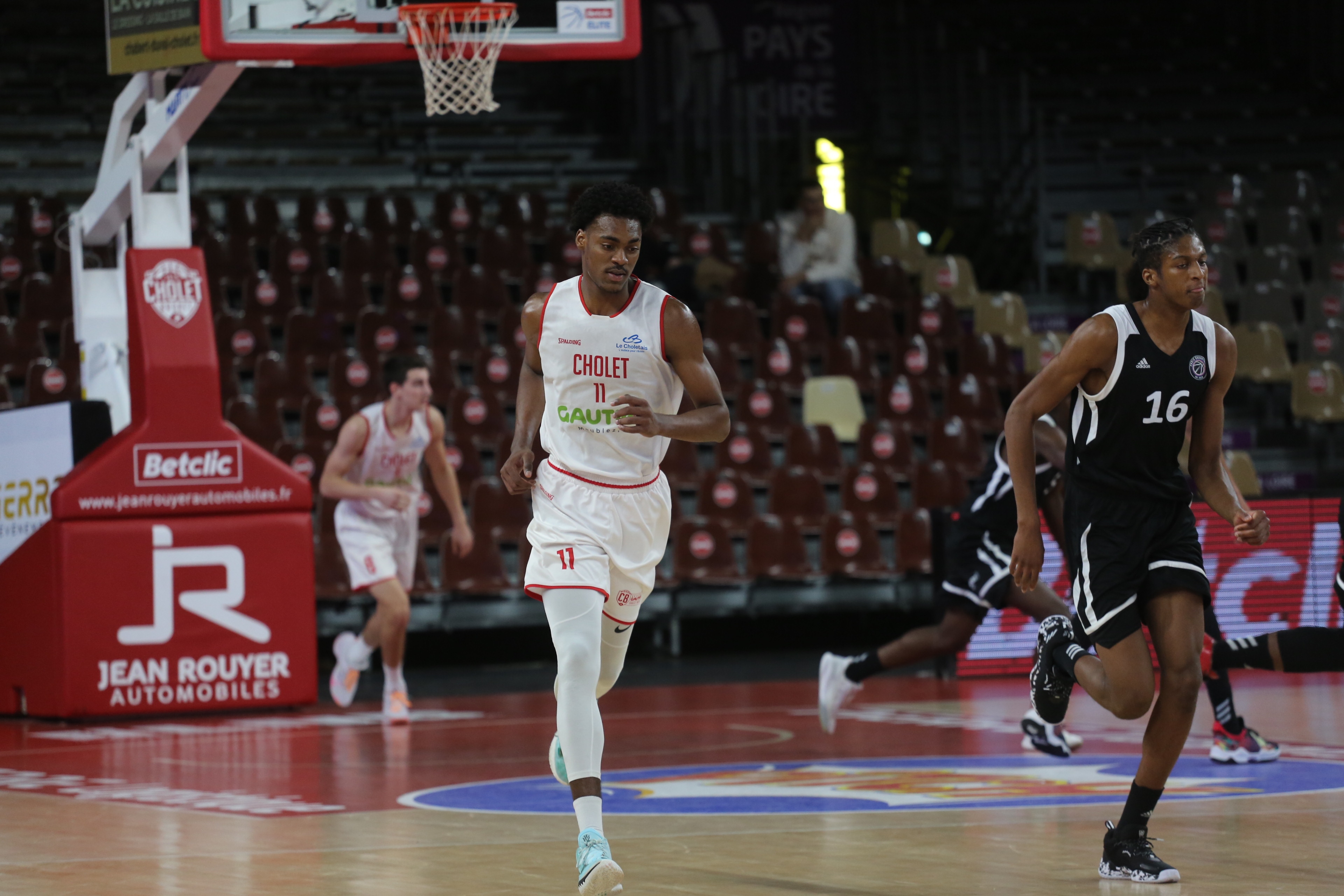 Rodney Rolle vs Paris (16/10/2021)