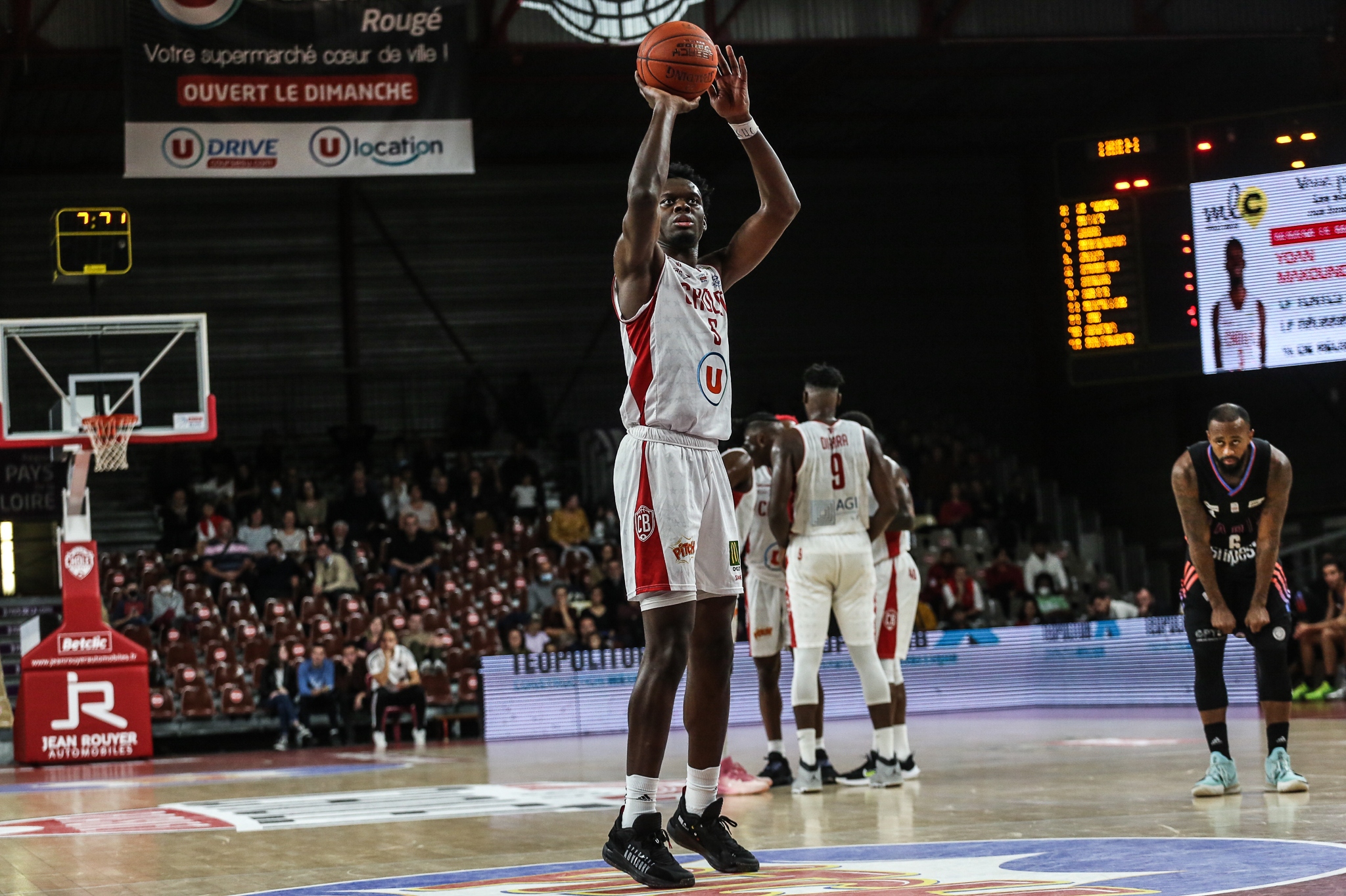 Yoan Makoundou vs Paris (16/10/2021)