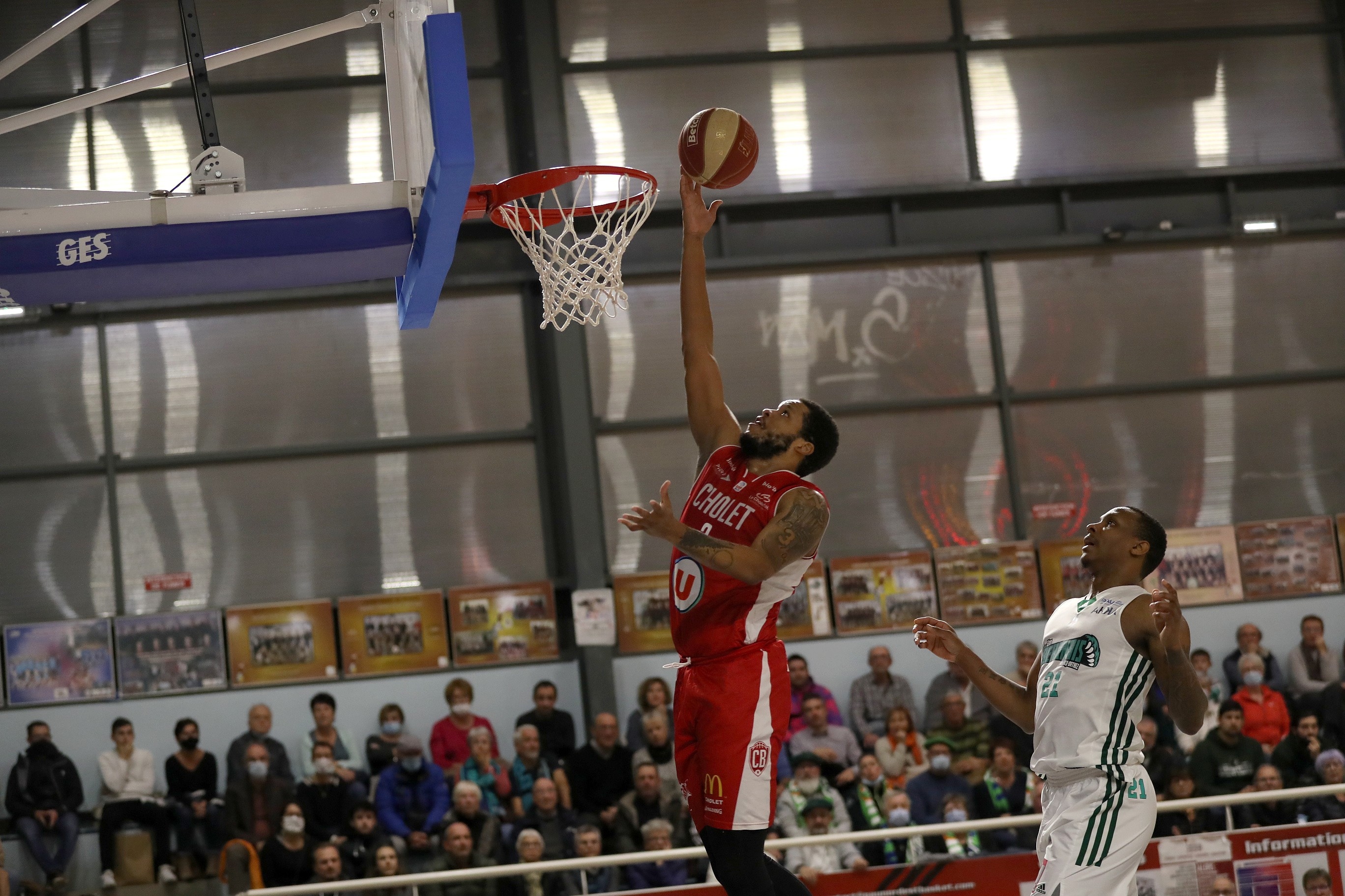 Kennedy Meeks vs Pau Lacq Orthez (16/11/2021)