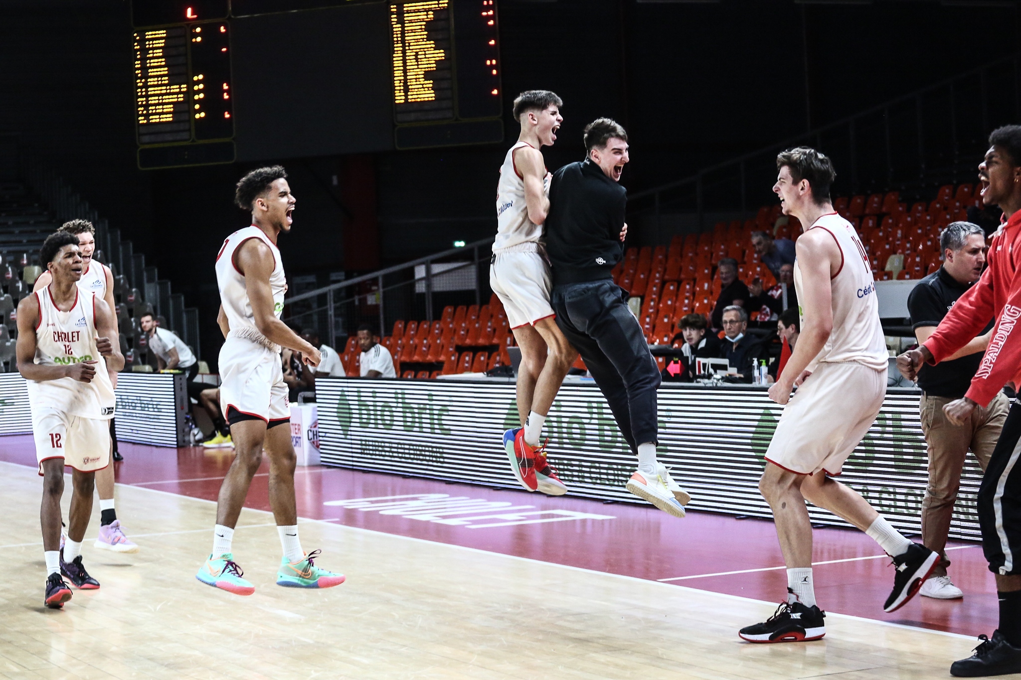 Mathéo Leray et Thomas Llaury vs Asvel 09-03-22