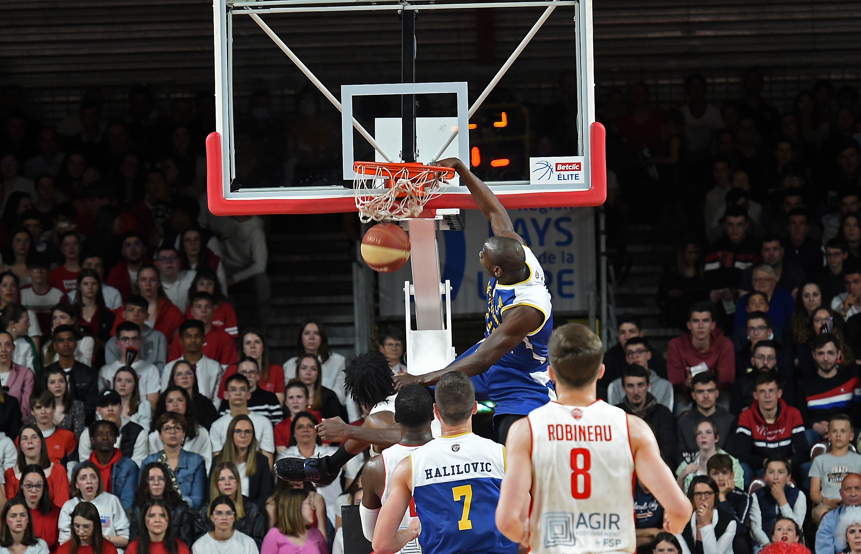 BOULOGNE-LEVALLOIS (03-05-22)