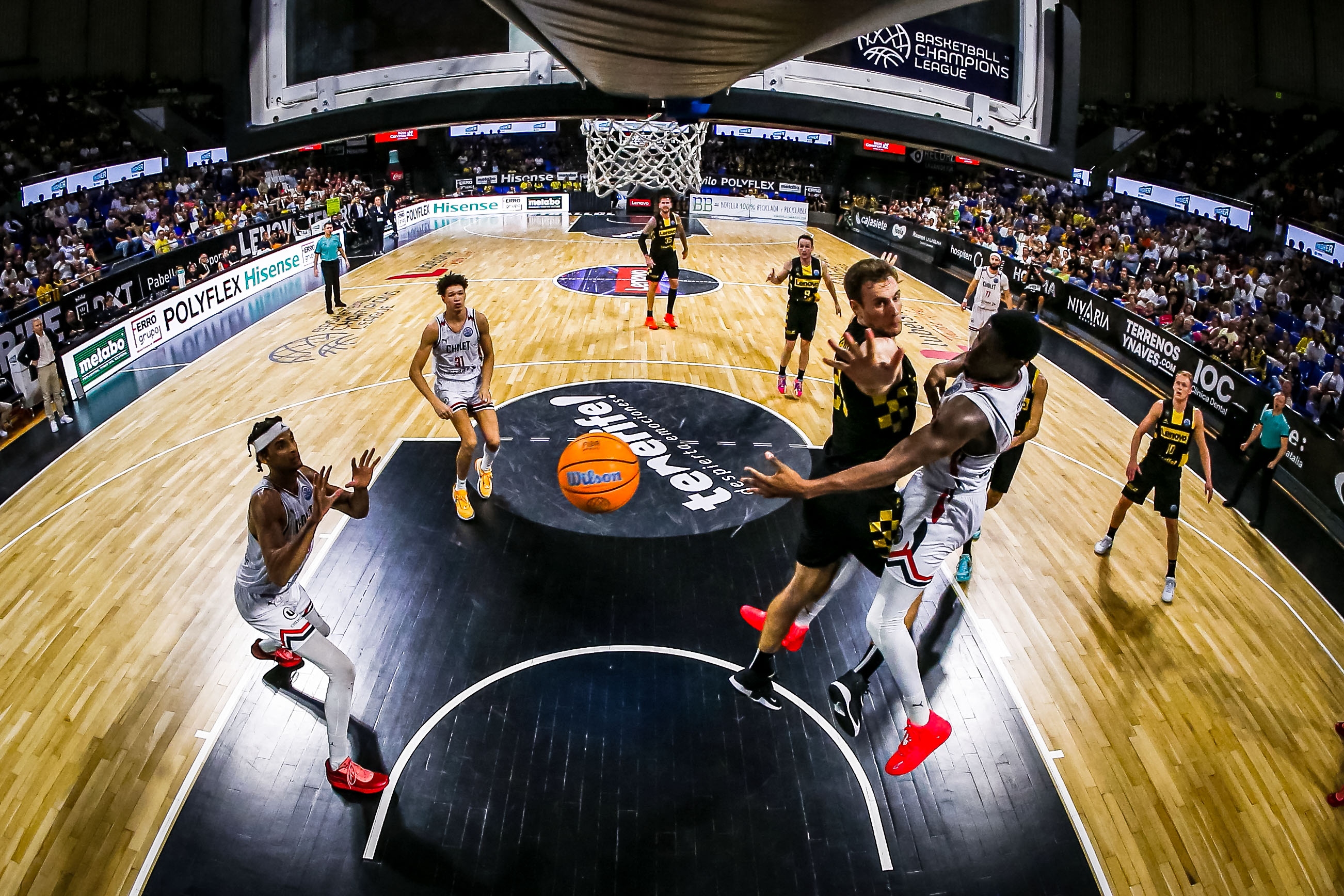 Gérald Ayayi et Neal Sako ©FIBA