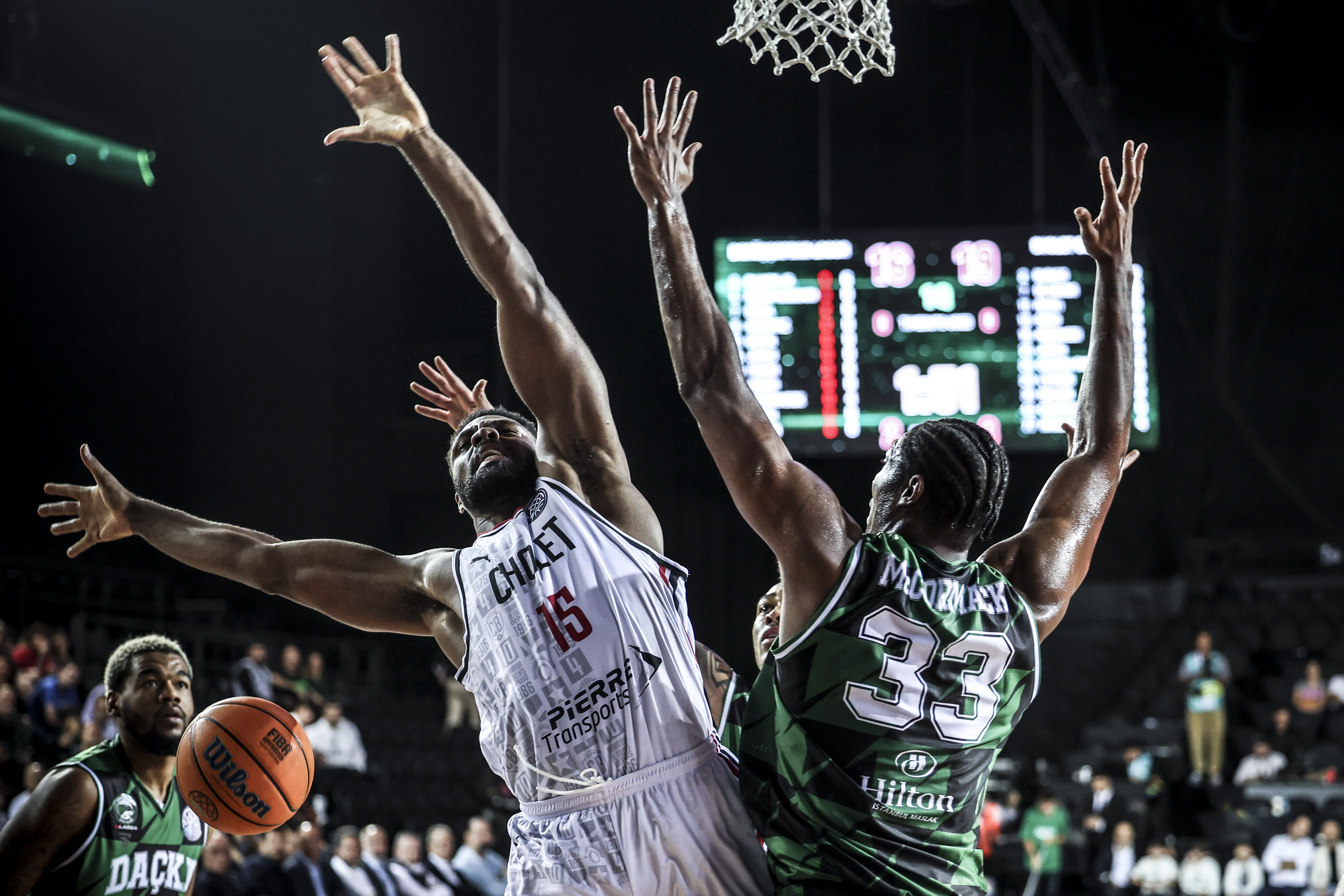 Emmanuel Nzekwesi ©Basketball Champions League