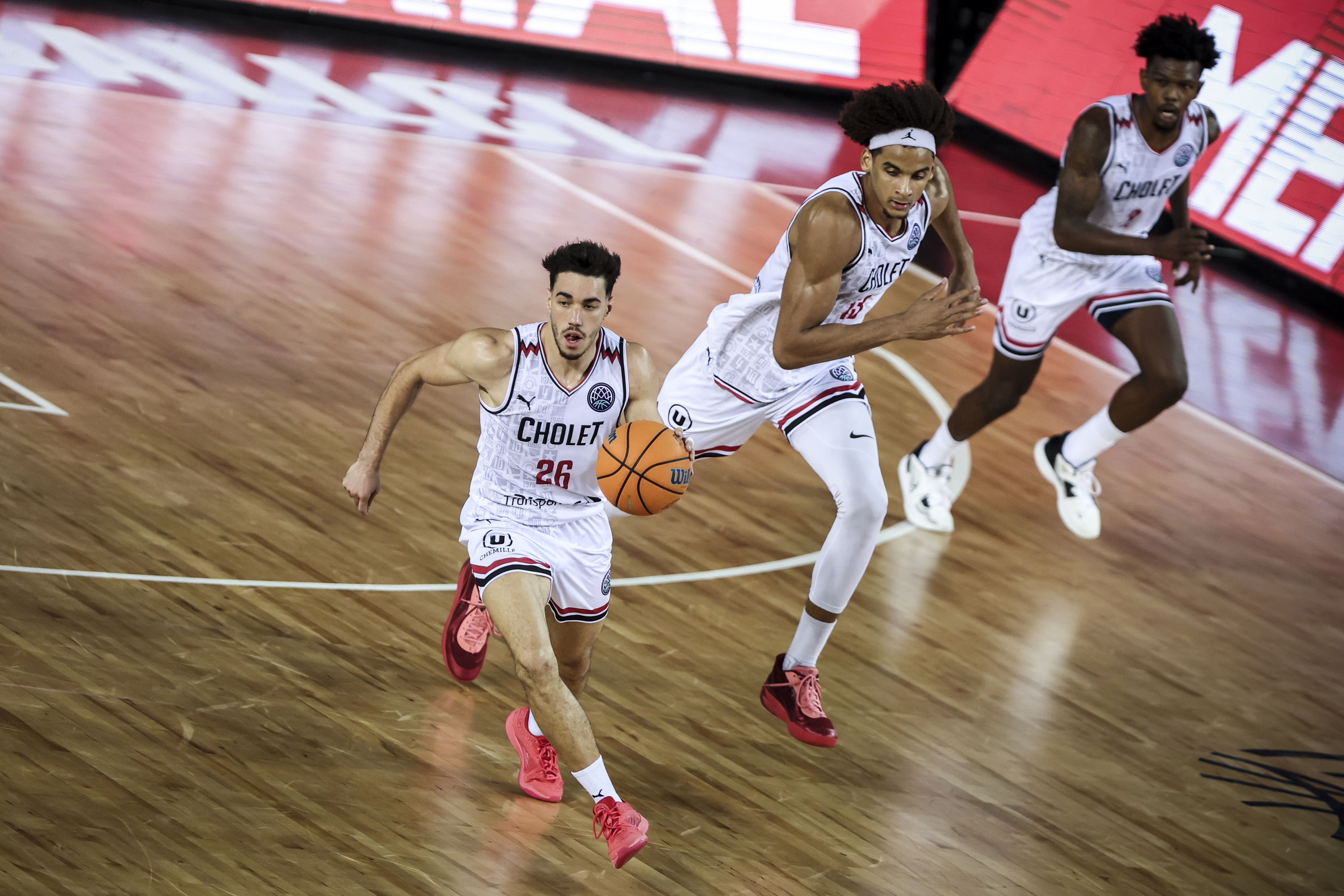 Enzo Goudou-Sinha, Neal Sako ©Basketball Champions League