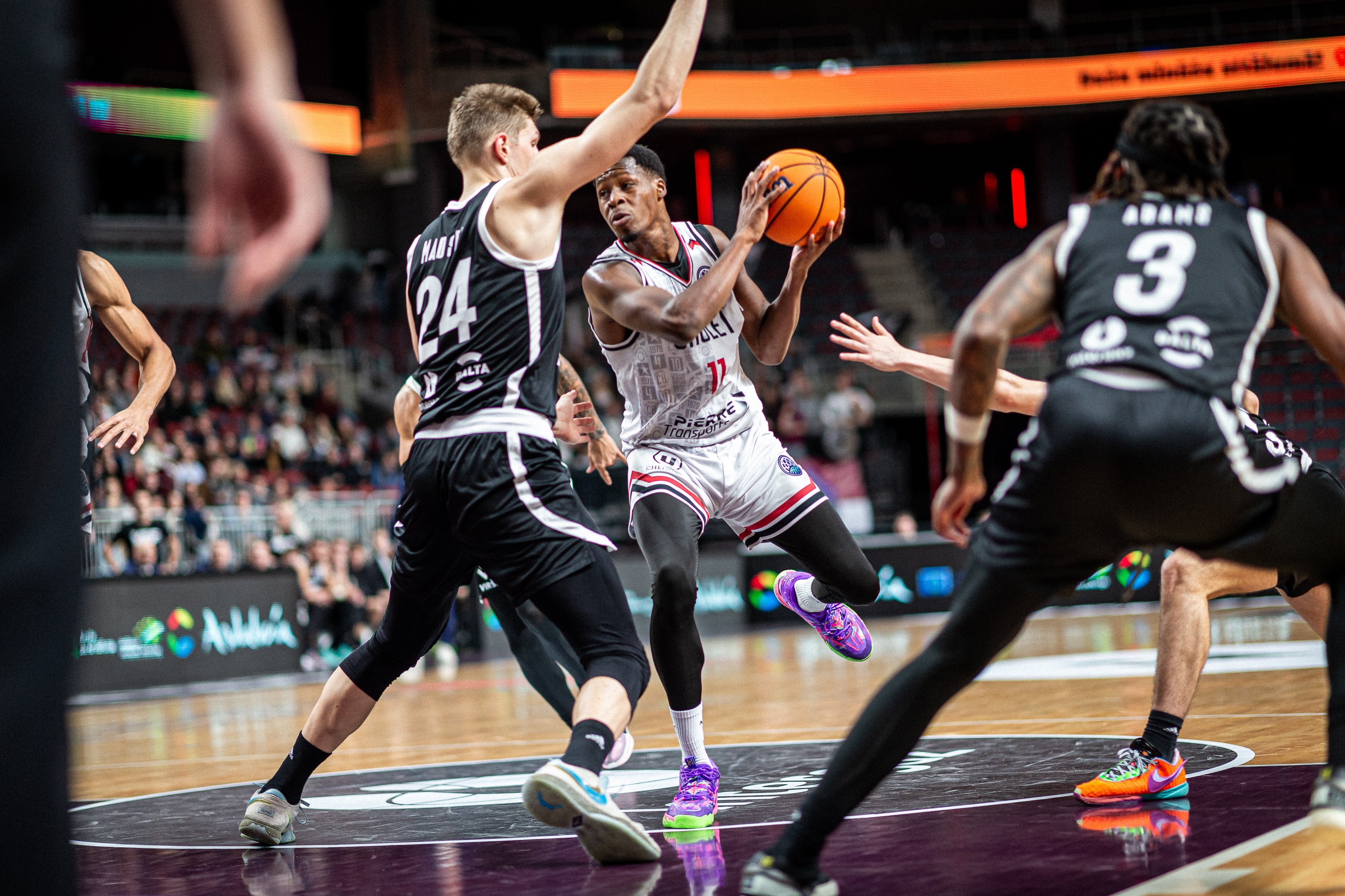 Gérald Ayayi ©BASKETBALL CHAMPIONS LEAGUE