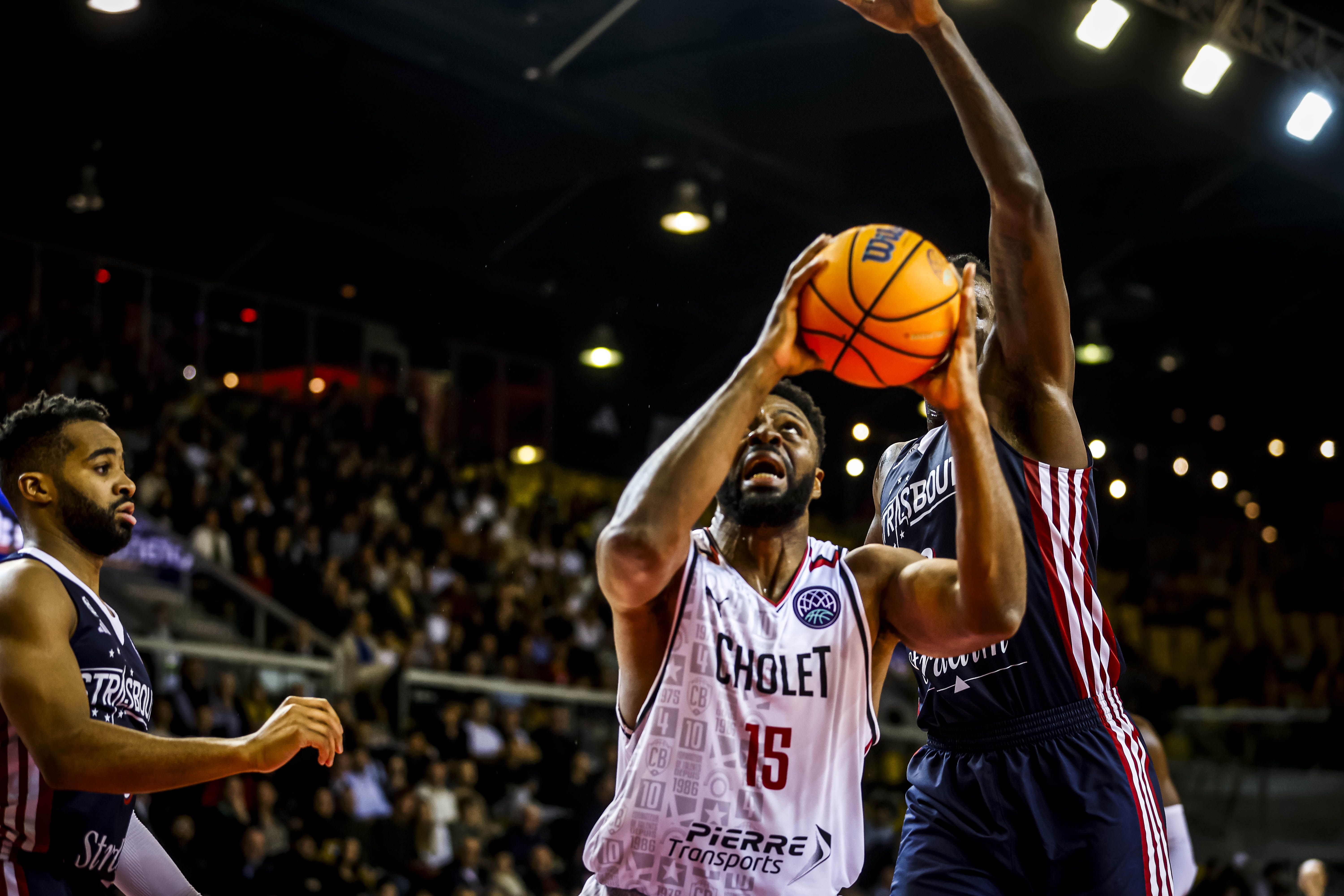 Emmanuel NZEKWESI ©BASKETBALL CHAMPIONS LEAGUE