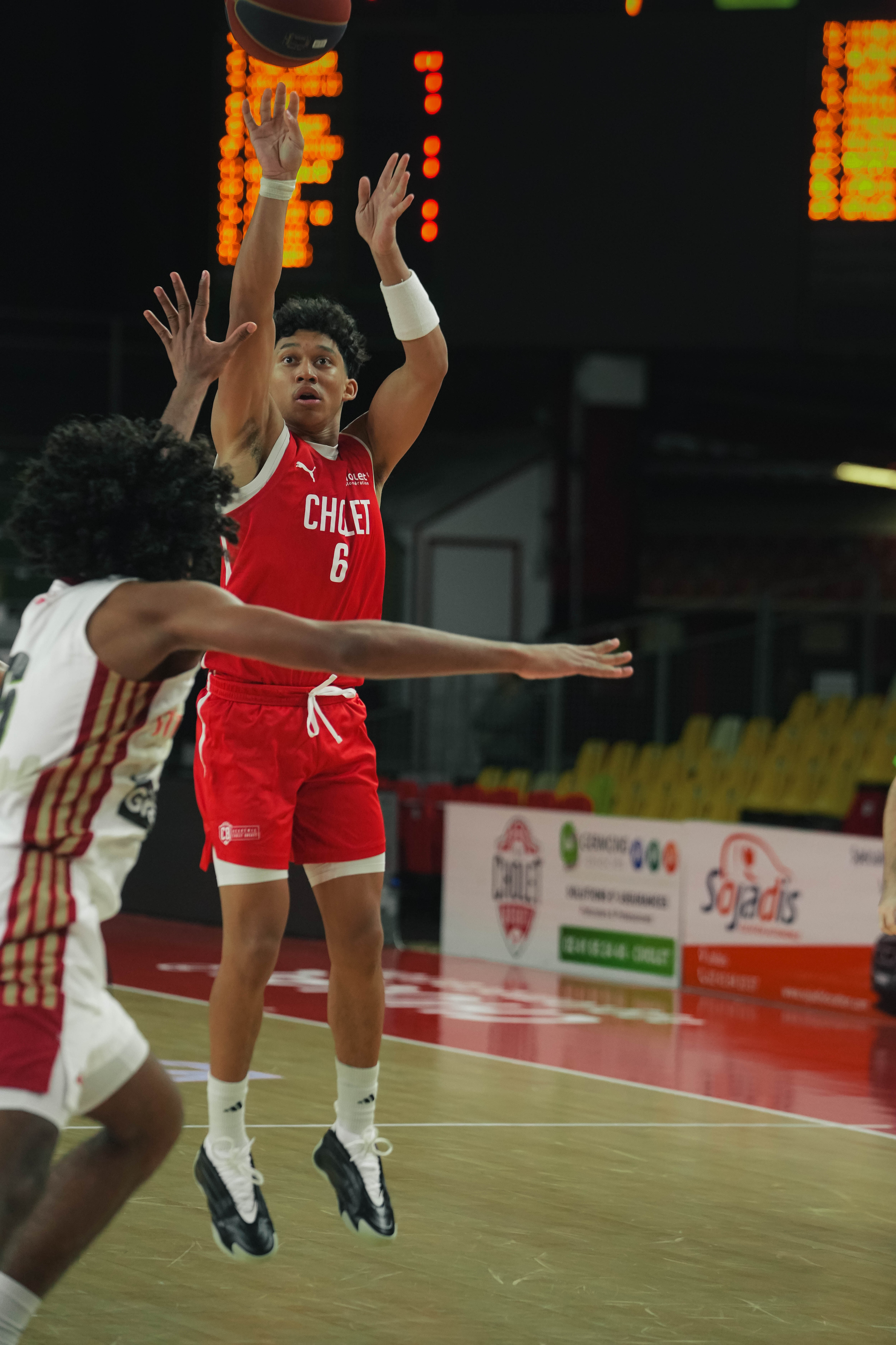 Aaron TOWO NANSI - ©revioo.mov