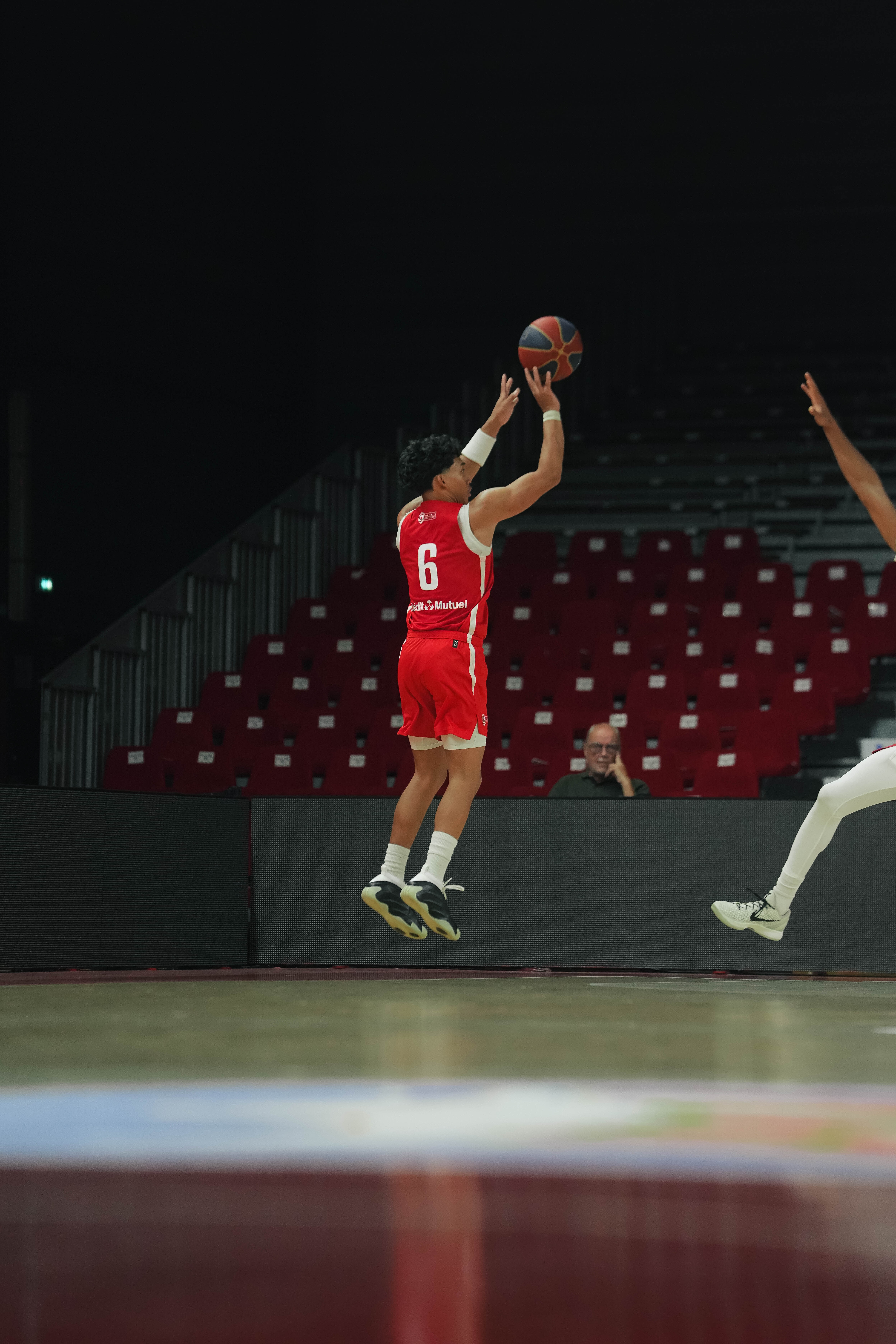 Aaron TOWO NANSI - ©revioo.mov