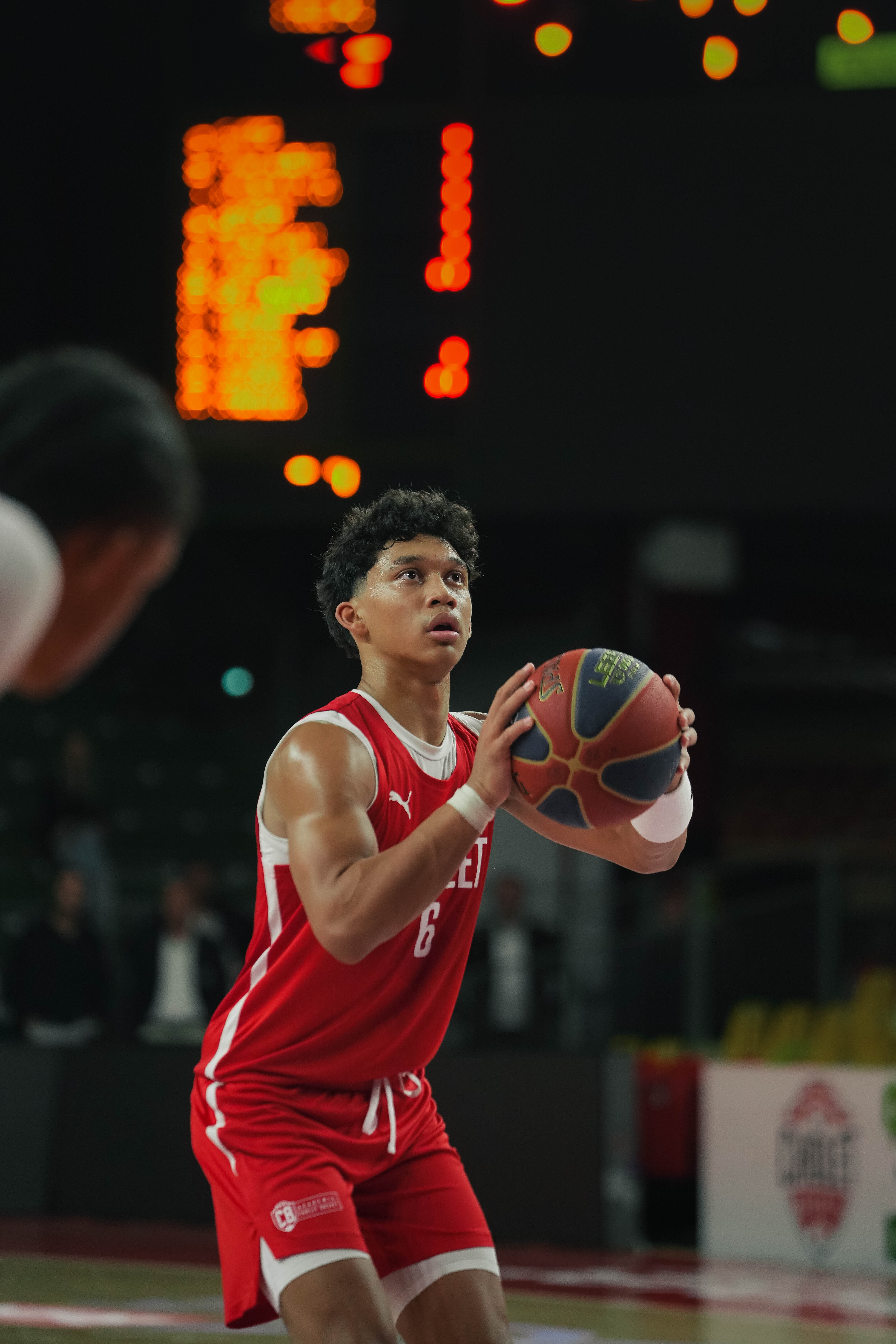 Aaron TOWO NANSI - ©revioo.mov