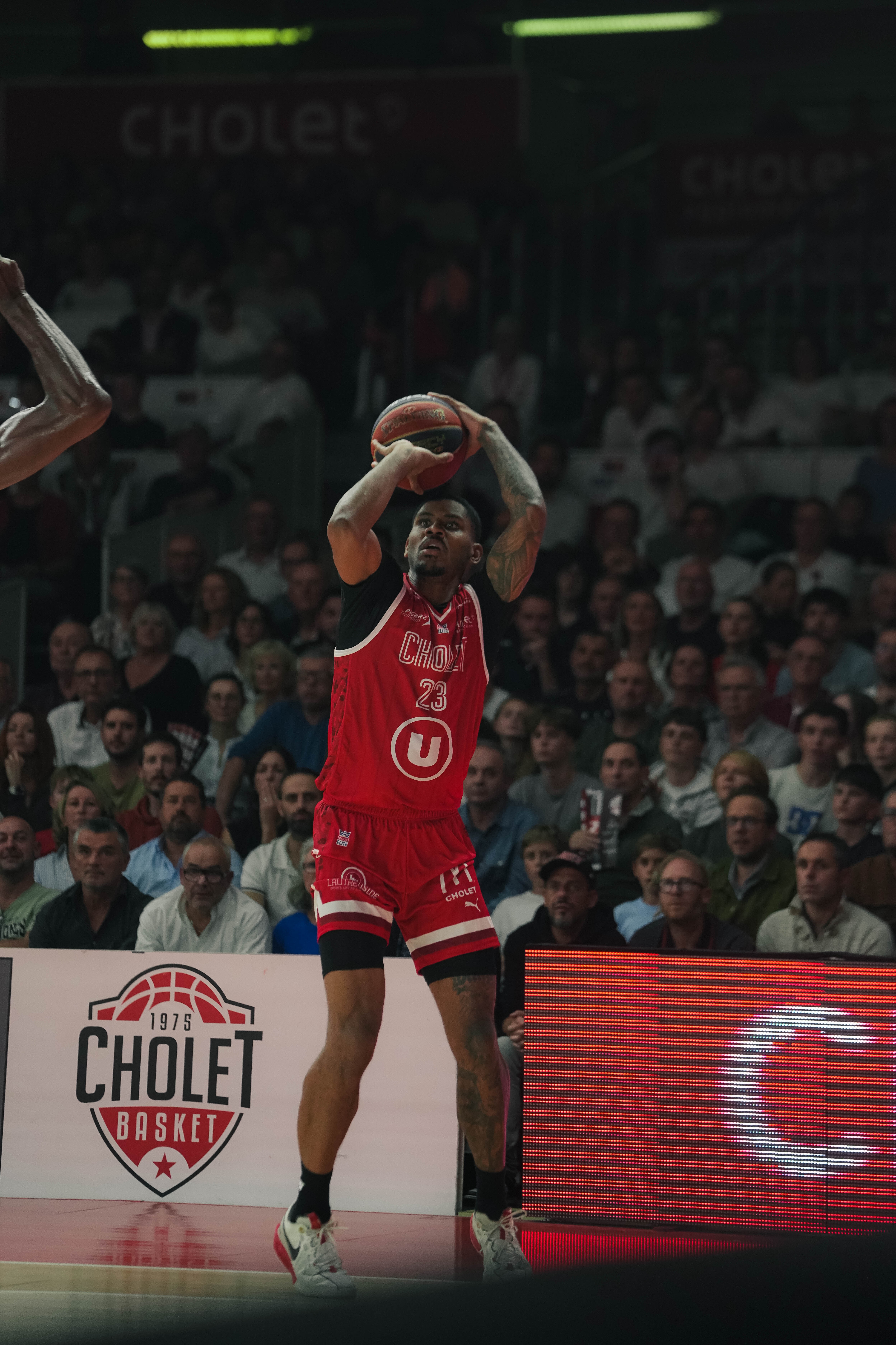 Chibuzo AGBO - ©revioo.mov
